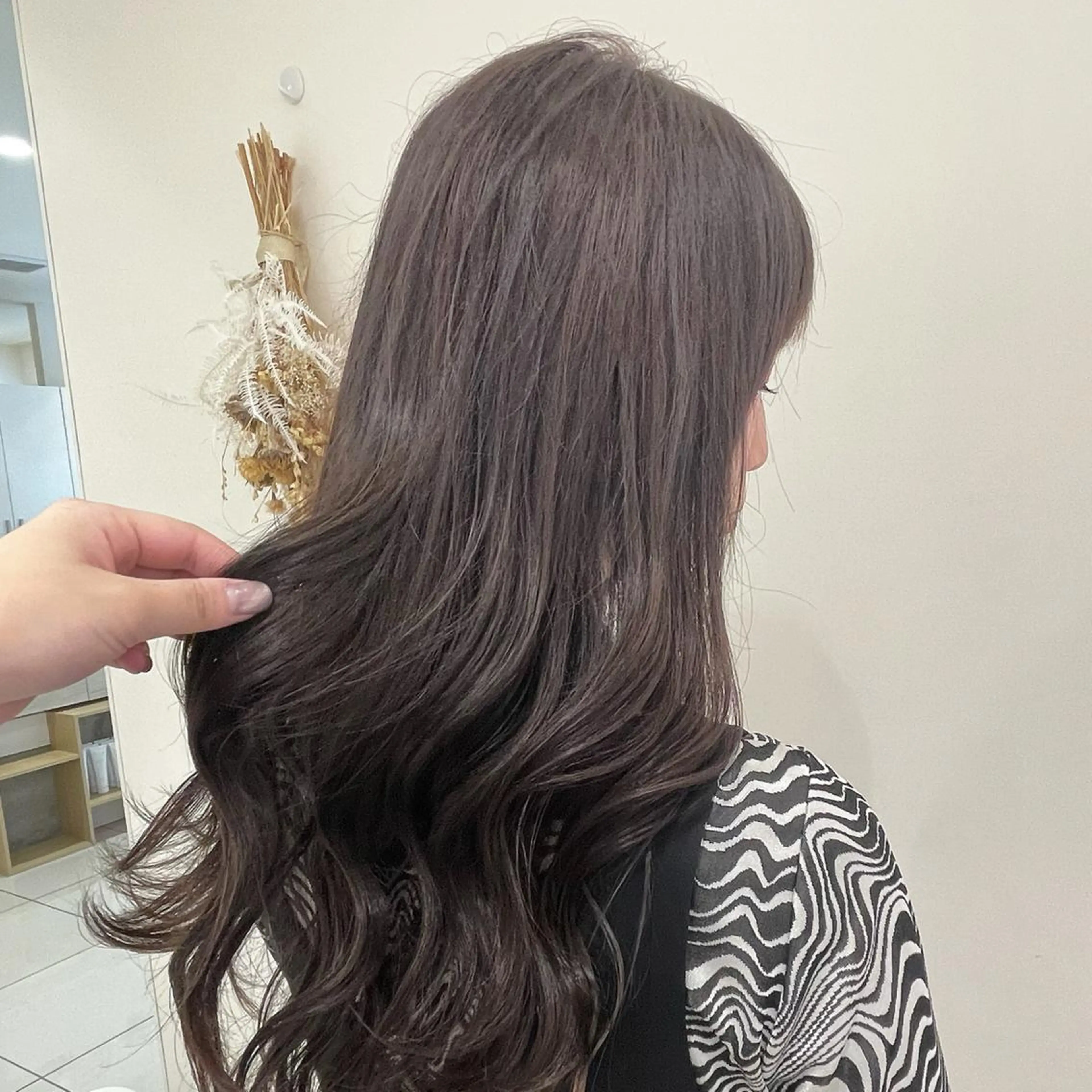 ロング カラー THE SALONS 渋谷246店所属・HCA studioのヘアスタイル