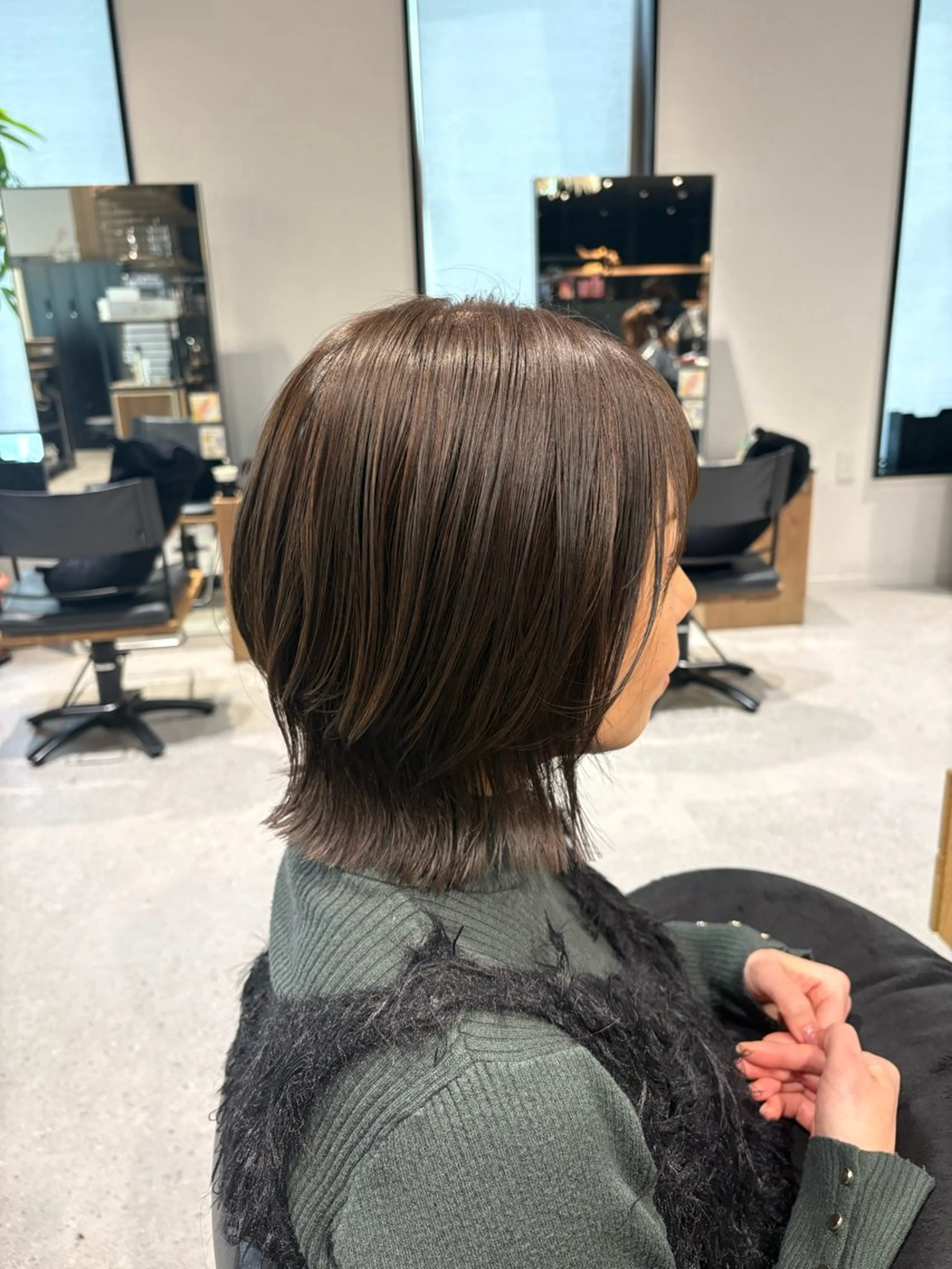 ミディアム ショートボブ ミディアムレイヤー ボブ くびれヘア 顔まわりレイヤー カット ヘアカラー 望月うらら/MuK/ 髪質改善カラー🌙のヘアスタイル