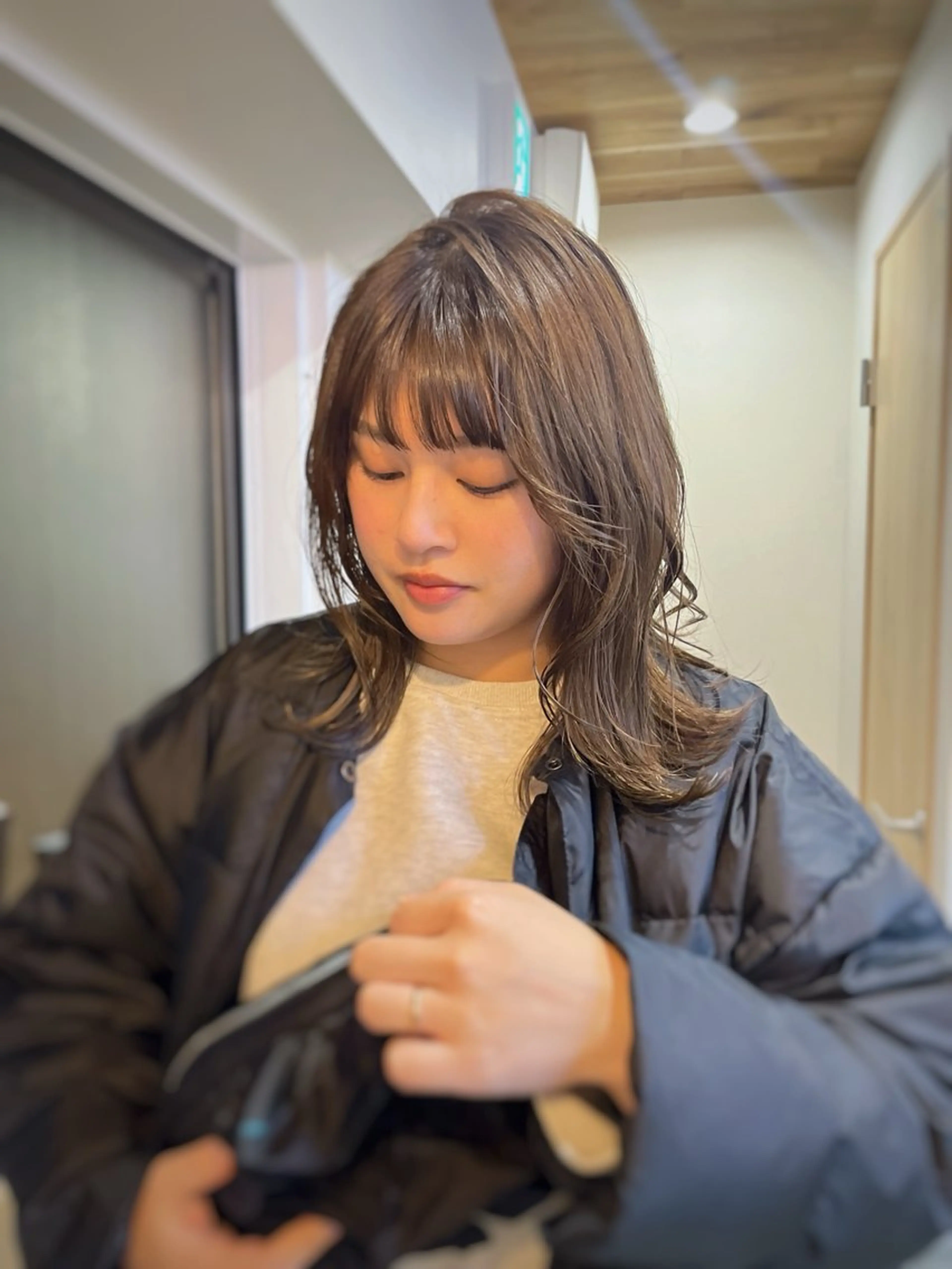 セミロング カラー ハイライトカラー ハイライト レイヤーカット カット ヘアカラー 下石怜子/レイヤー/ 透明感カラーのヘアスタイル