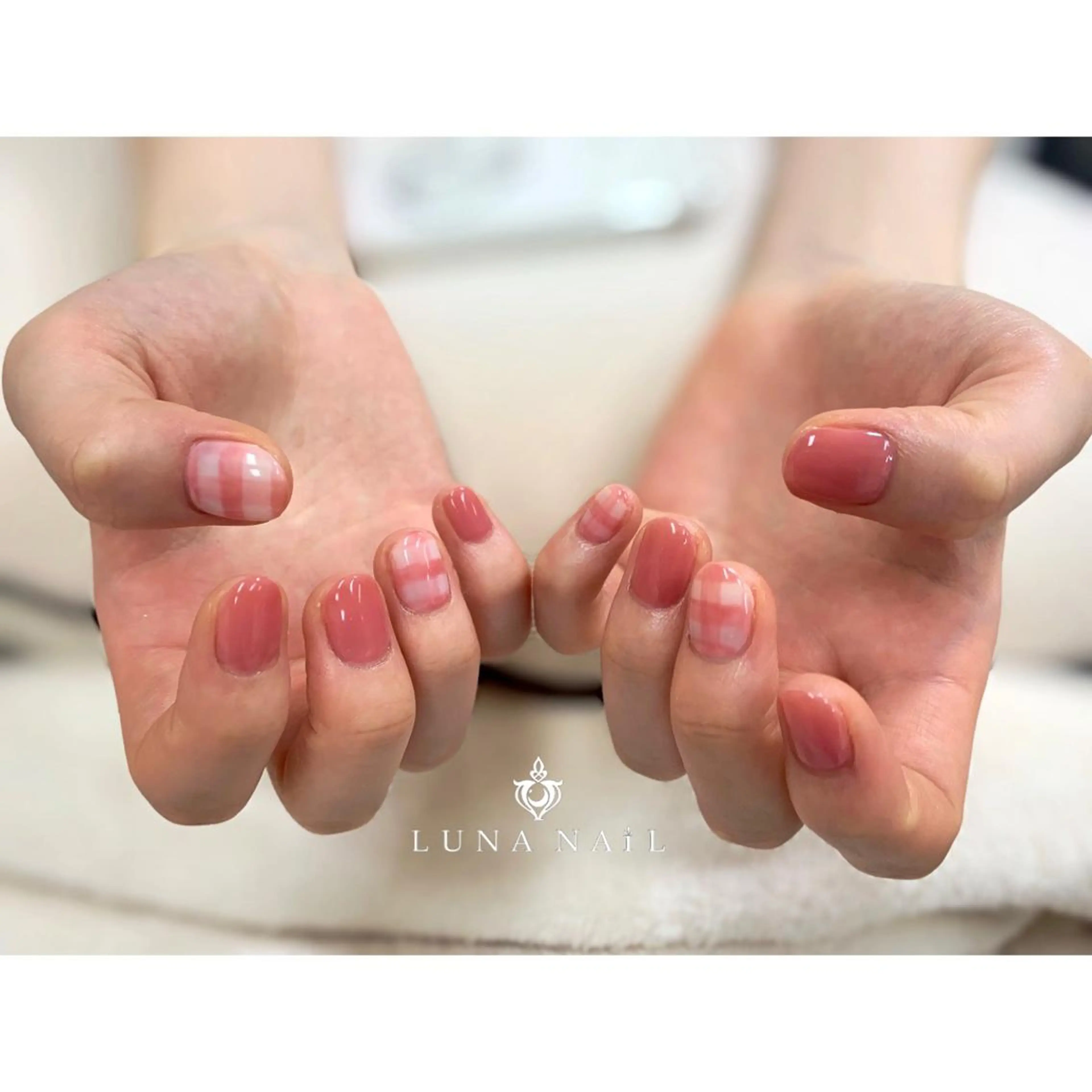 ネイル アトリエ　ミモザ所属・いまむら あかりのネイルデザイン