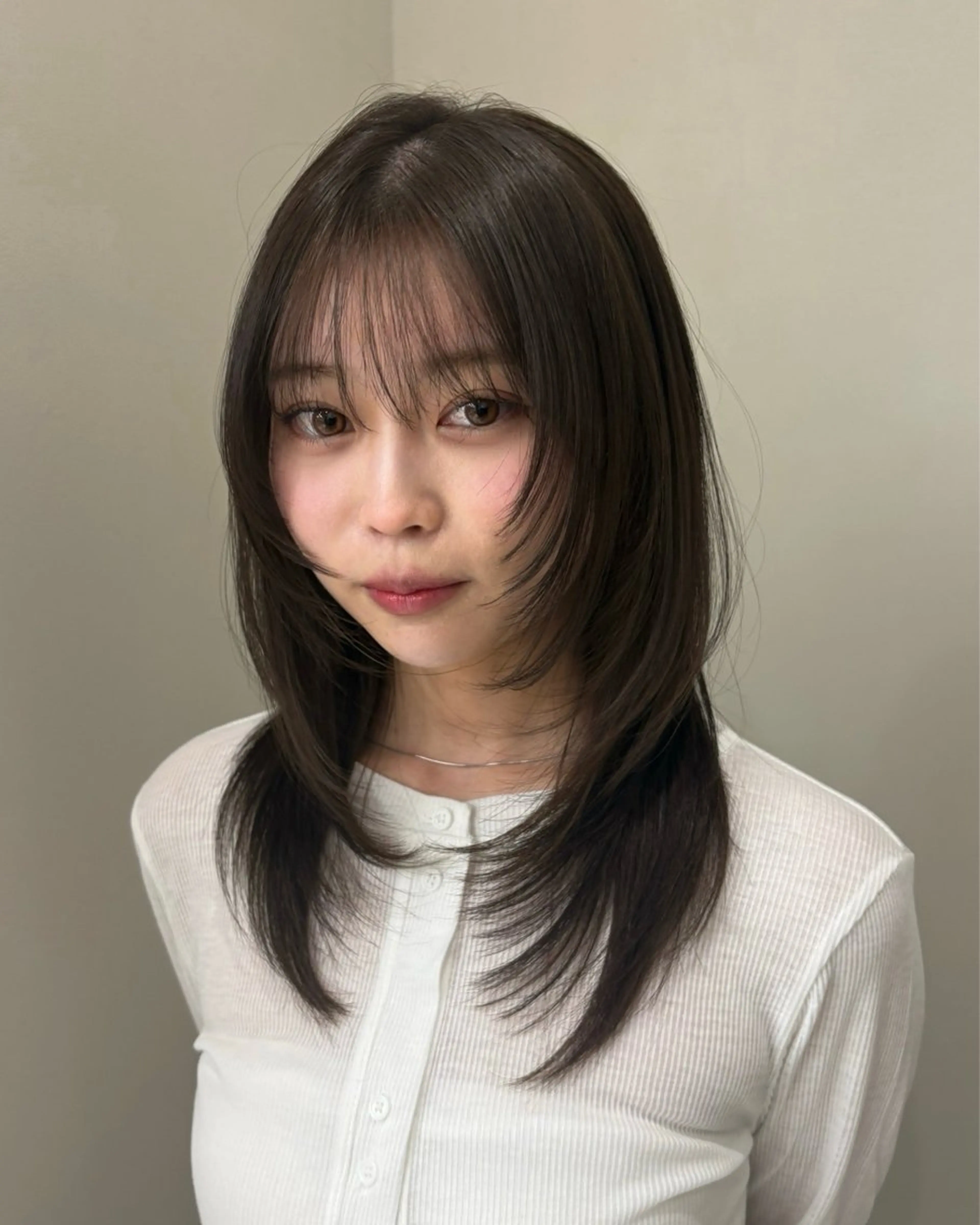 セミロング カラー カット ヘアカラー 後藤 愛美/レイヤーカットのヘアスタイル