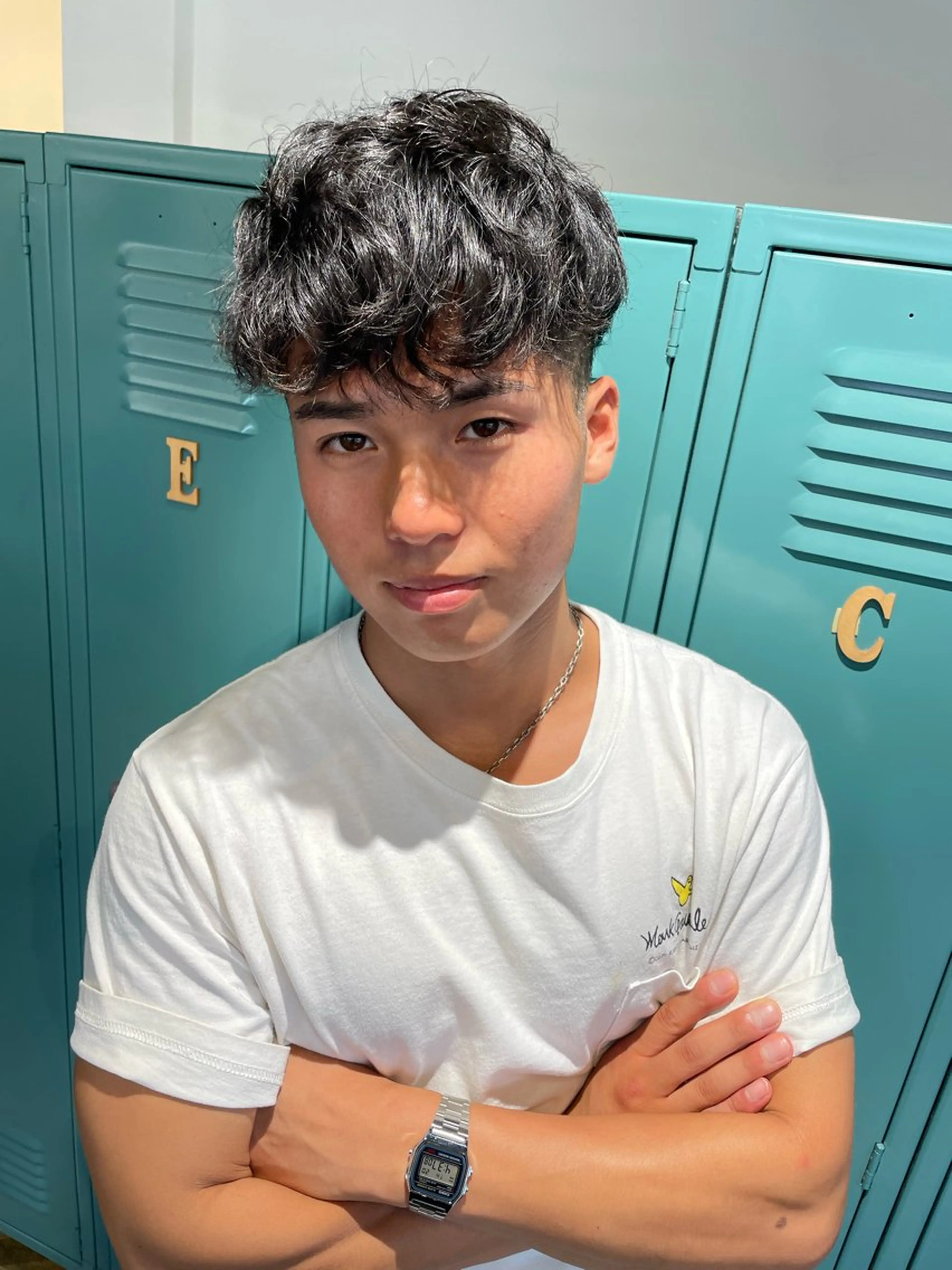 パーマ メンズ スペインカール GOTODAYシェアサロン梅田店所属・まな カラー、メンズパーマのヘアスタイル