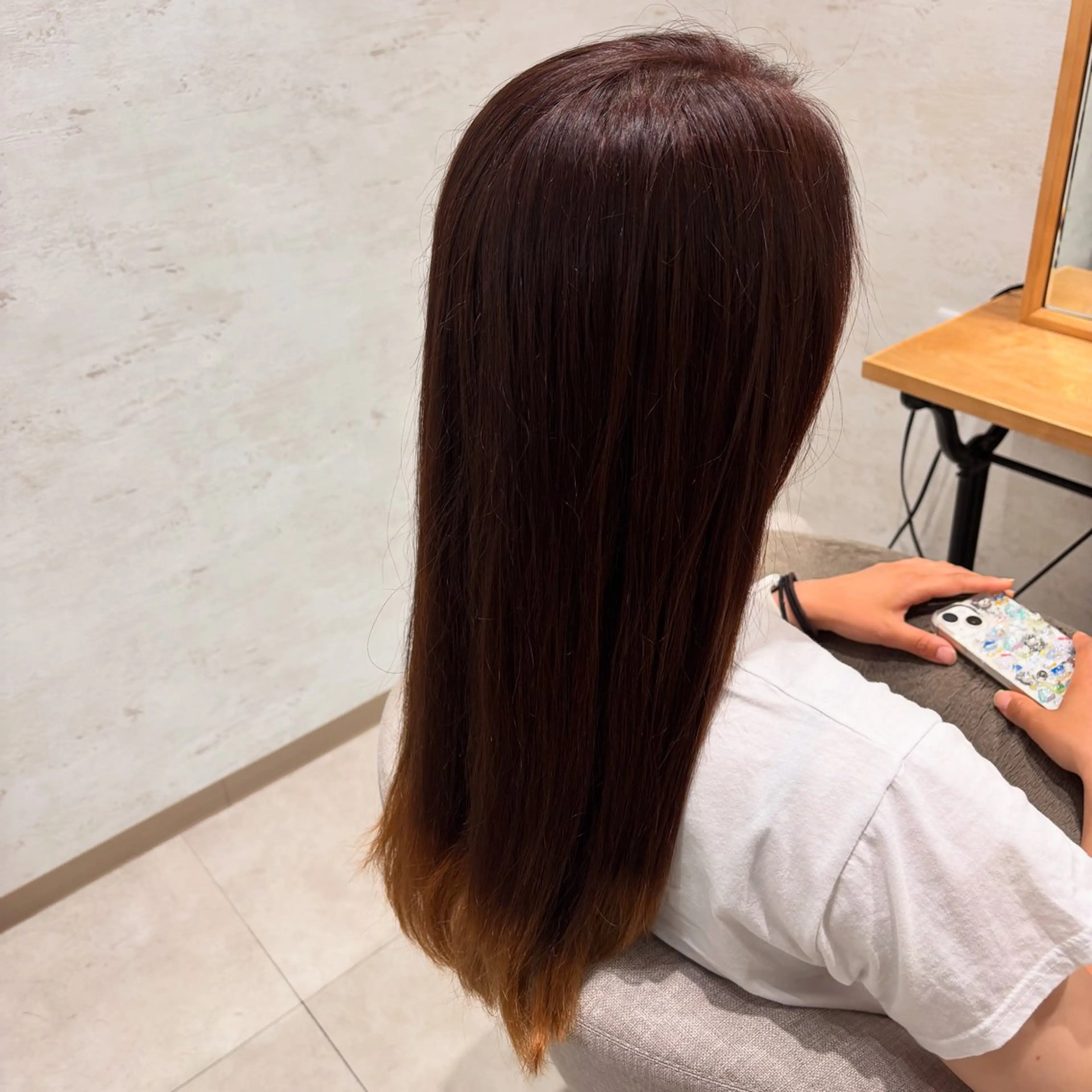 ロング カラー ブラウンカラー グラデーションカラー ロング ヘアカラー 林 倫矢のヘアスタイル