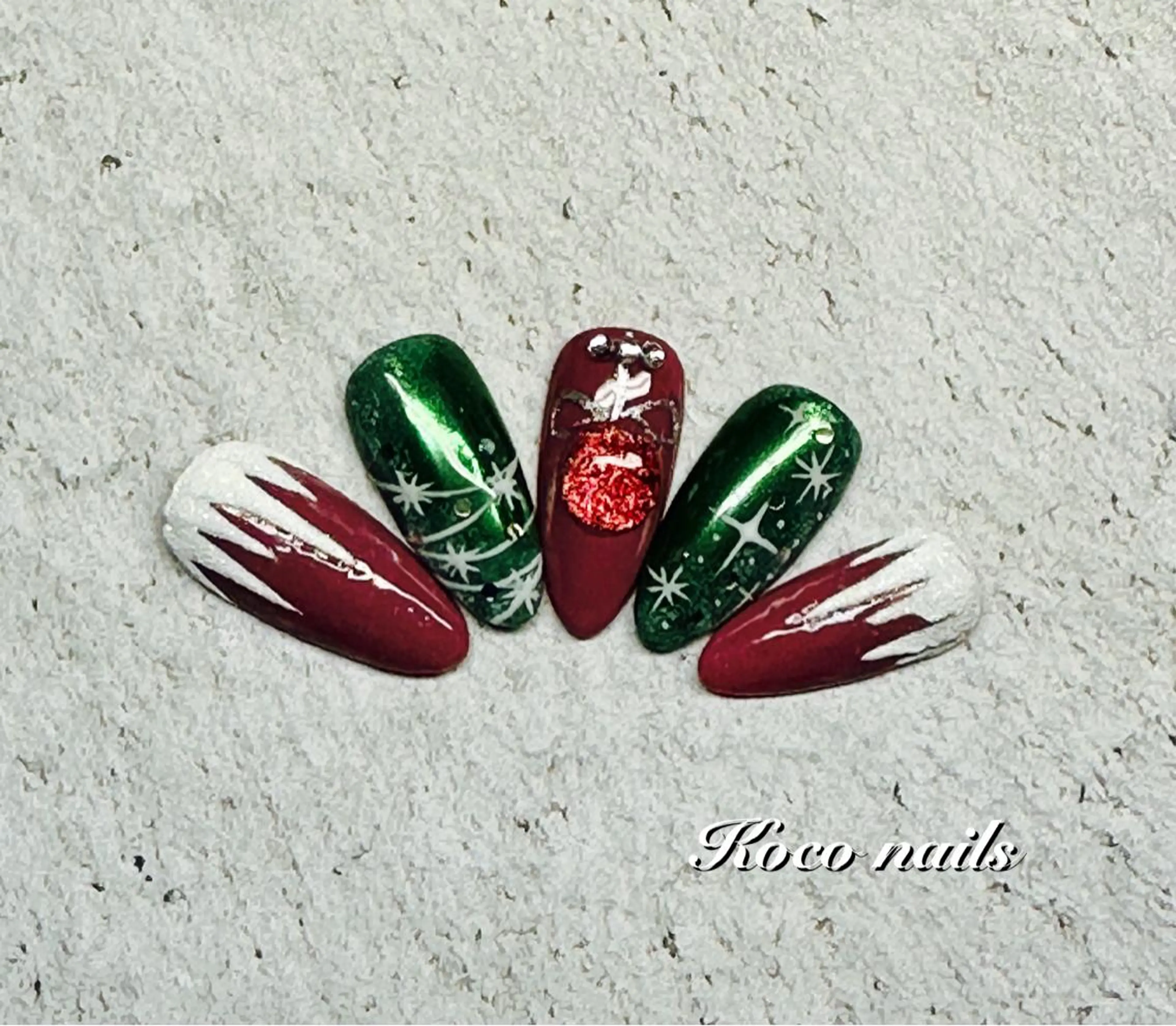 ネイル グラデーション ラメ(グリッター) ラメグラデーション 冬ネイル クリスマス M.N_ nailのネイルデザイン