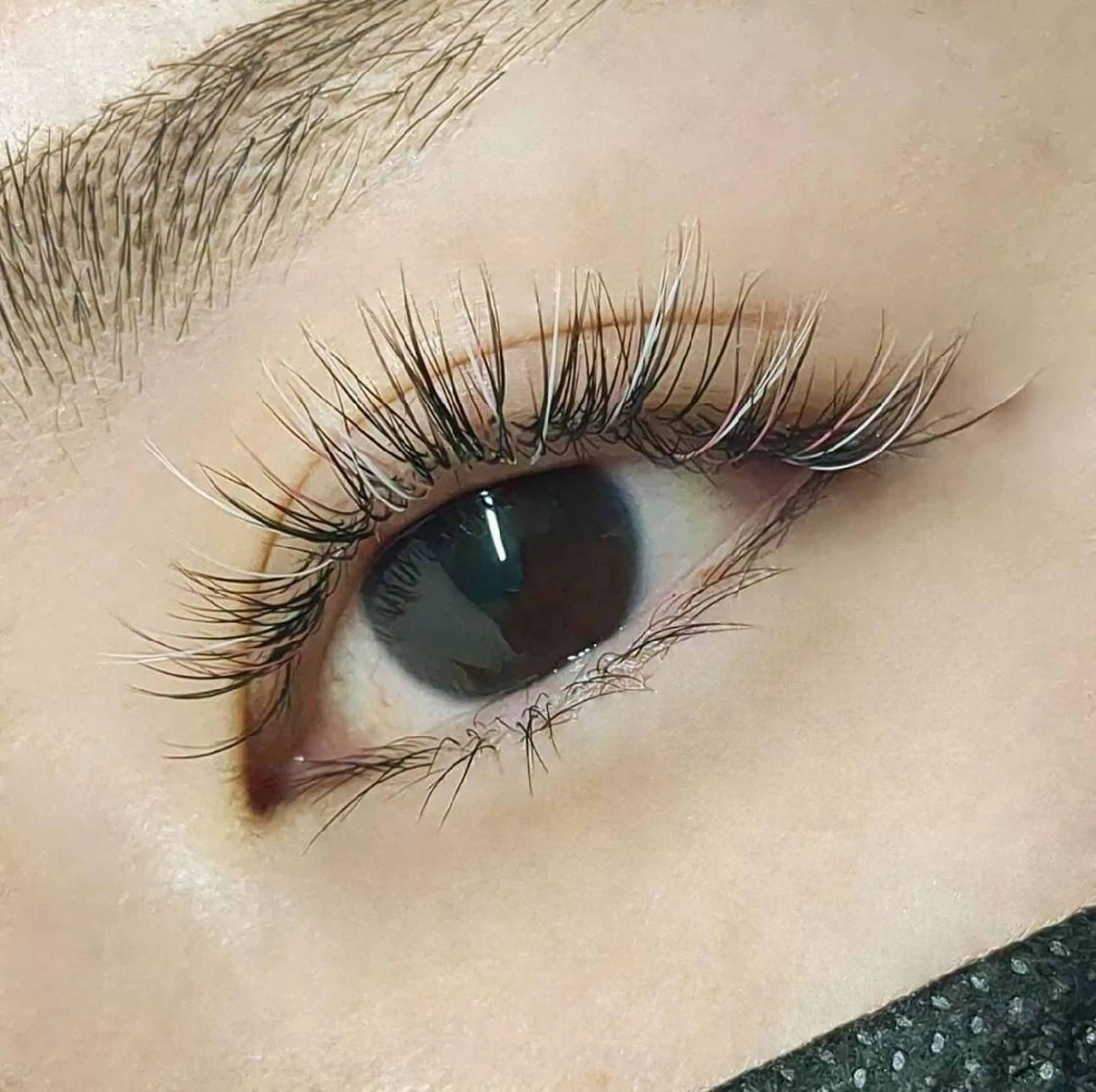 マツエク・マツパ Aglaia🌸 DENのネイルデザイン