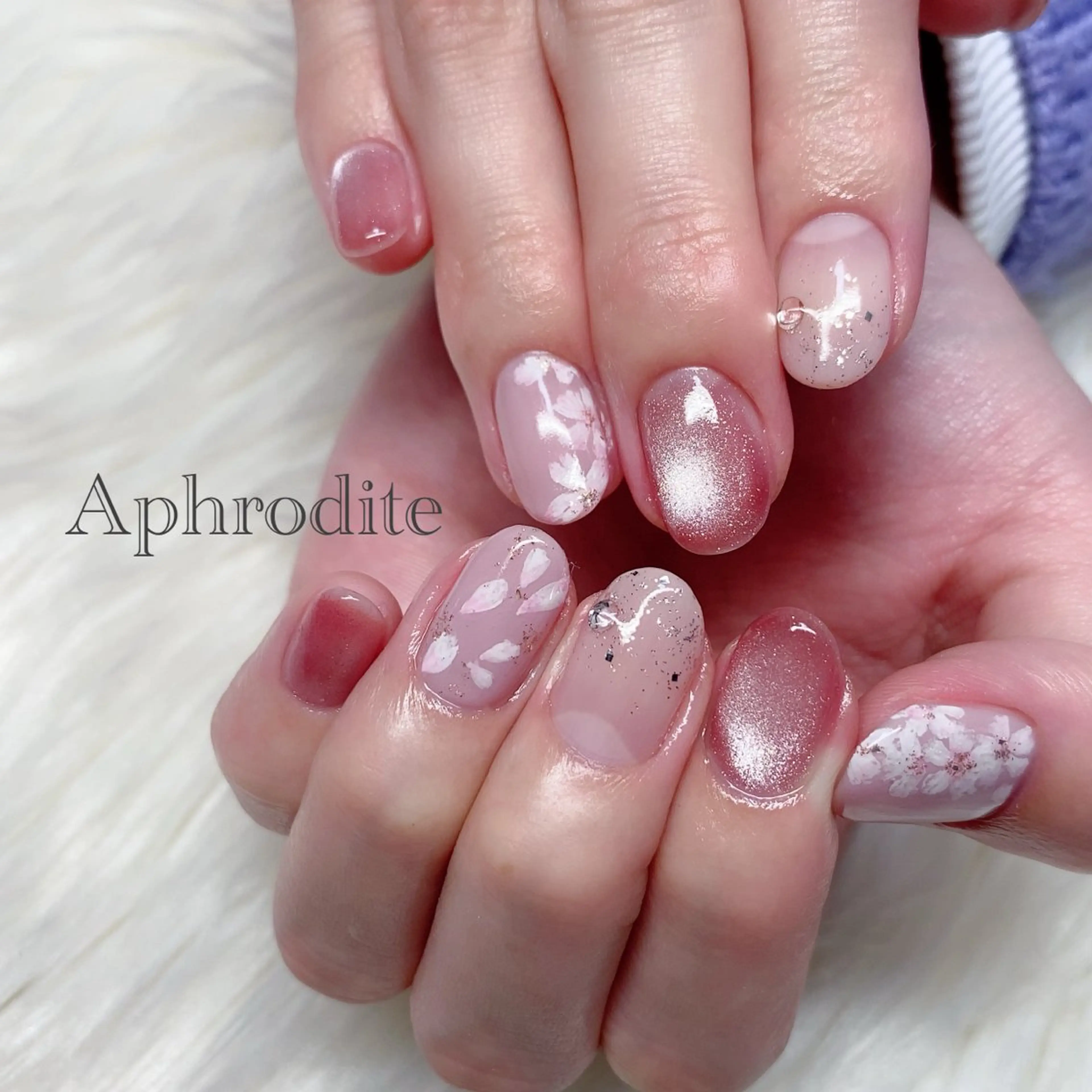 ネイル Aphrodite パラジェル認定サロンのネイルデザイン