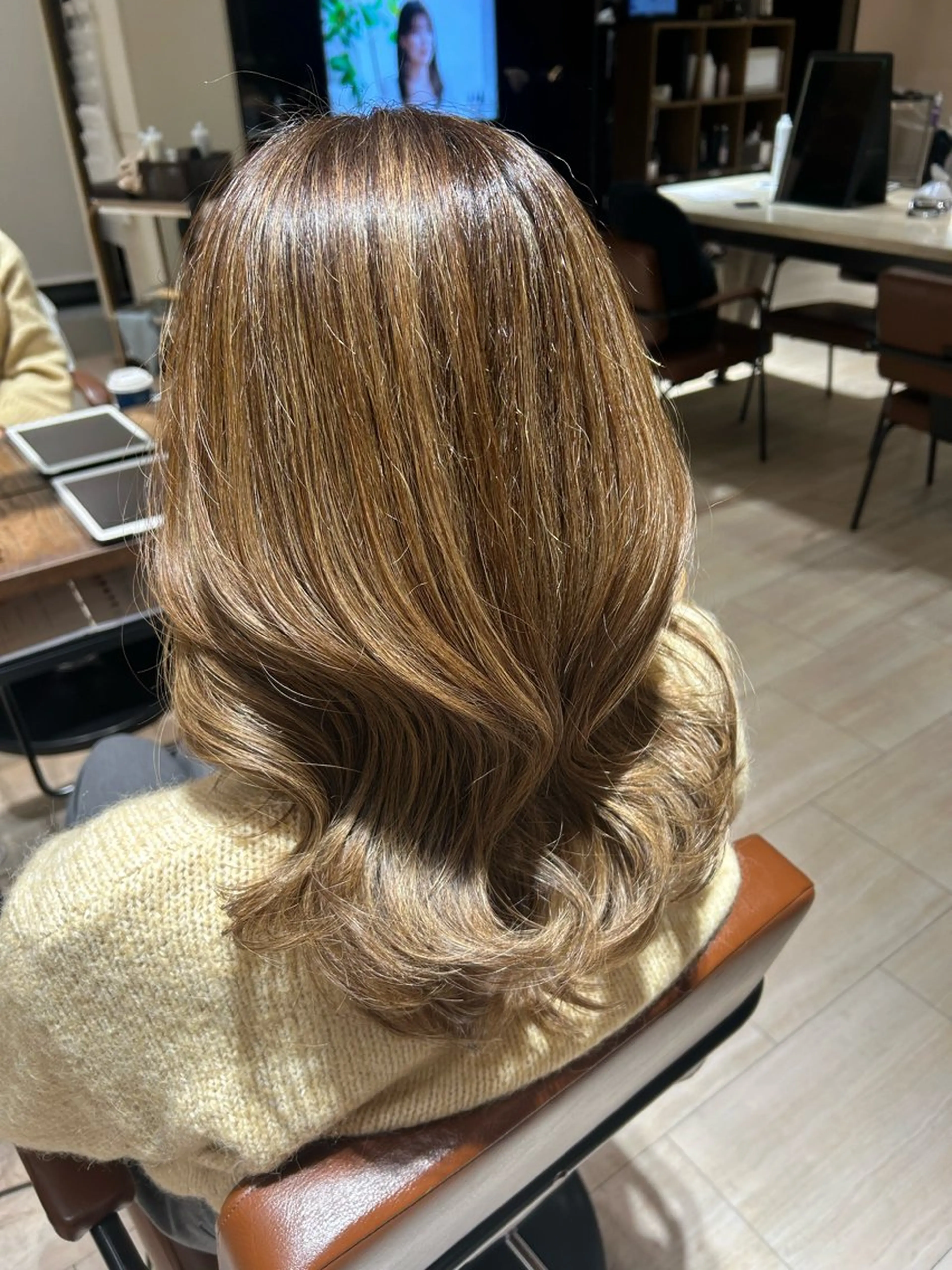 ミディアム 🎀大竹美侑／顔まわ りカット／レイヤーのヘアスタイル