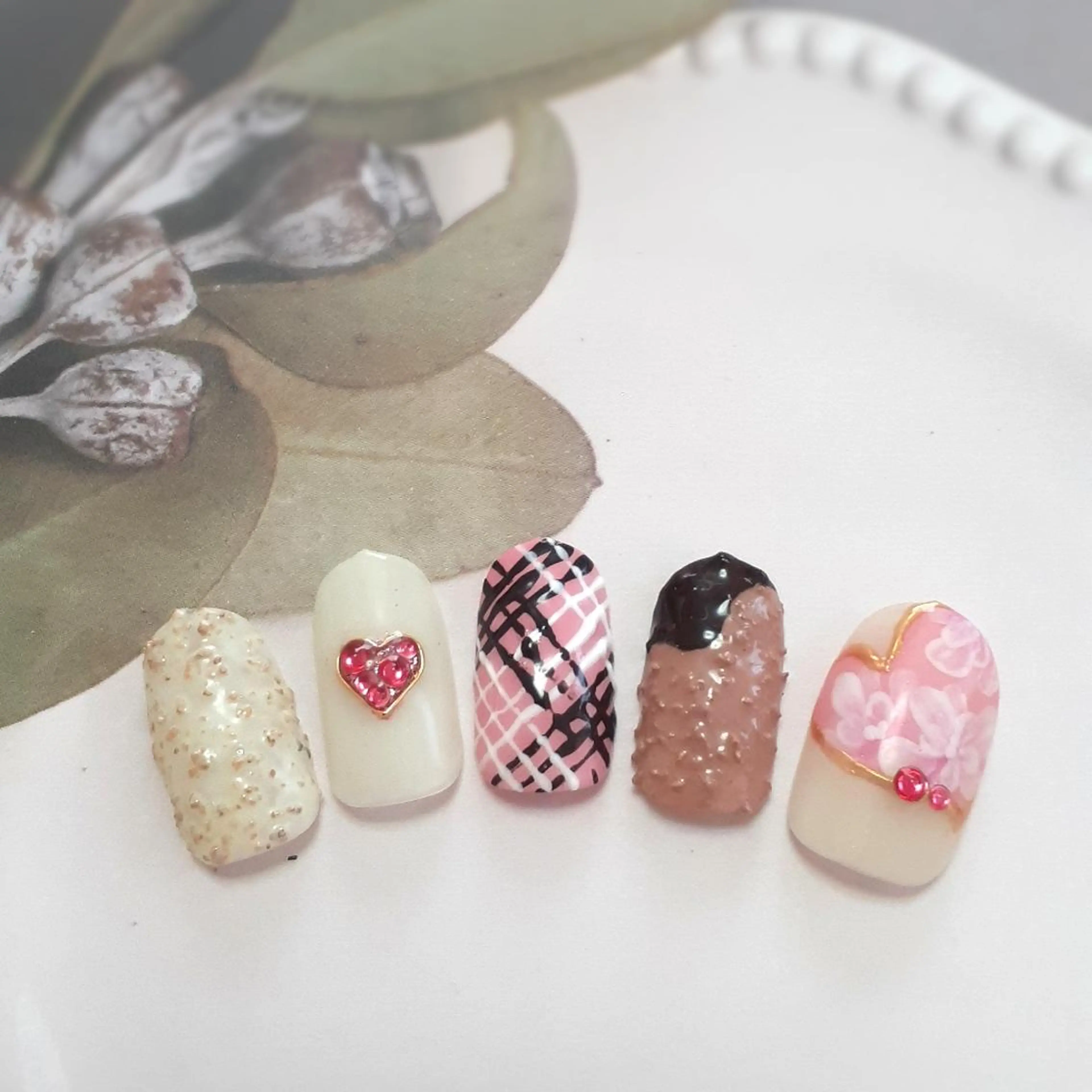 ネイル バレンタイン ハンドネイル 池元 真由美のネイルデザイン