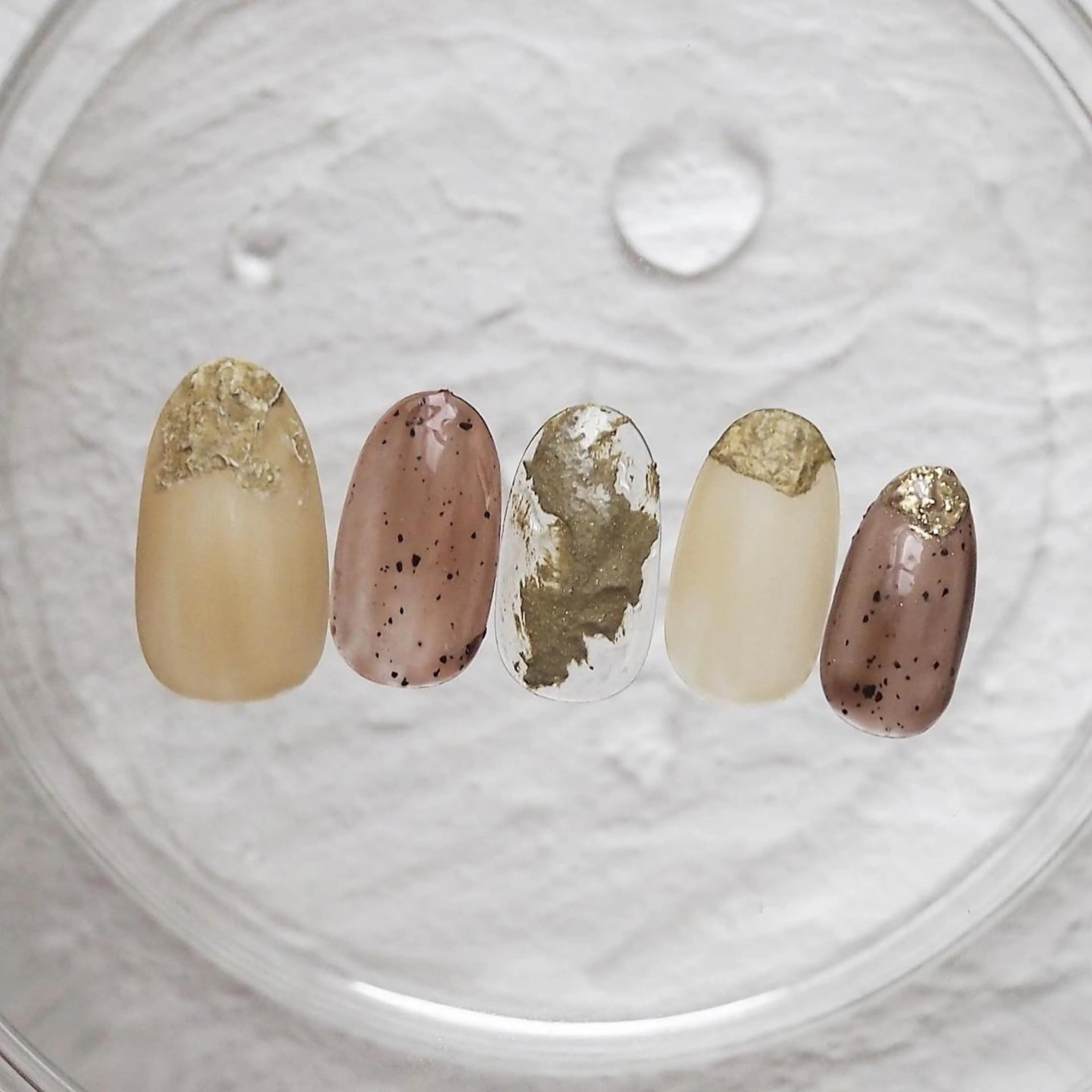 ネイル ニュアンスネイル セキグチ guttinailのネイルデザイン