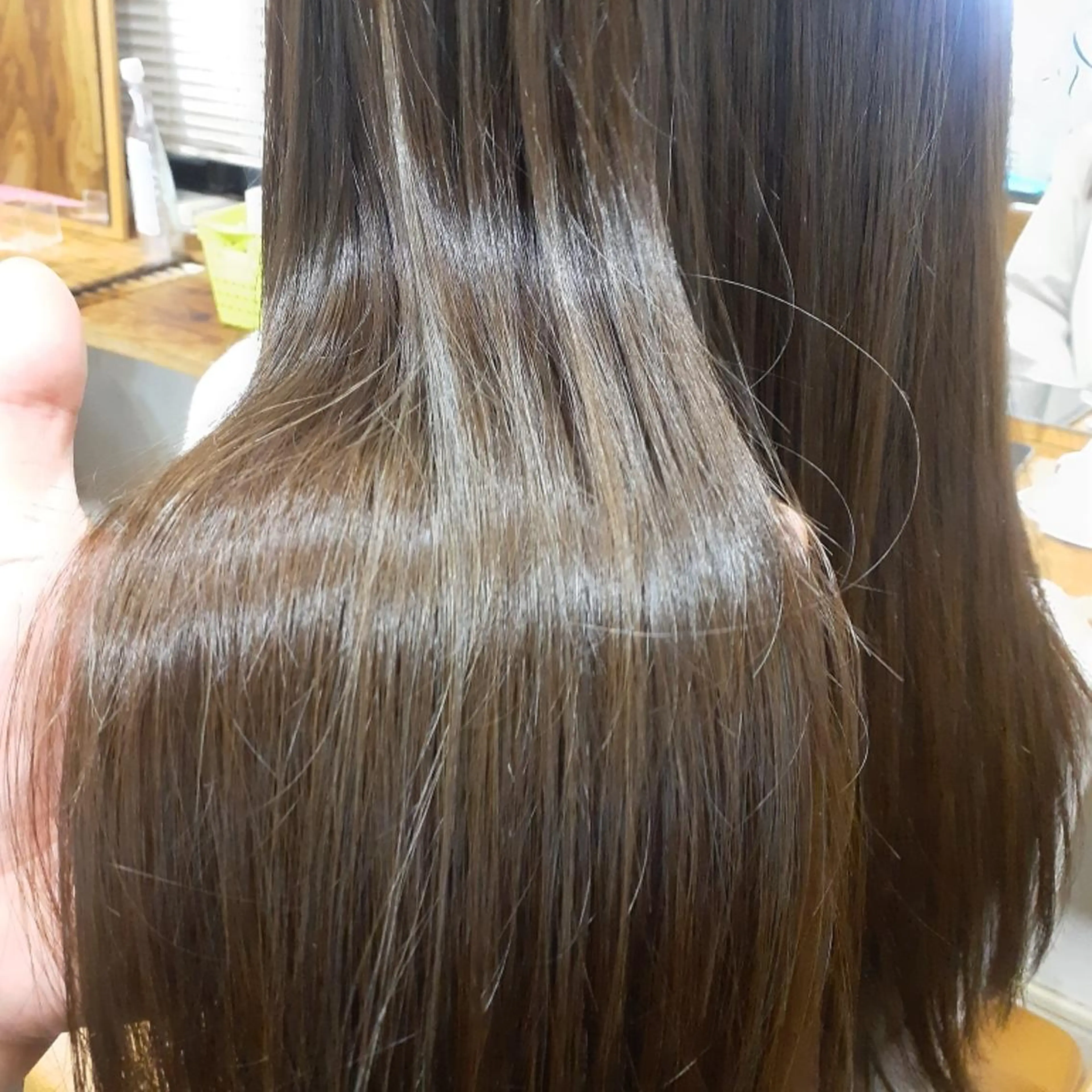 セミロング カラー 髪質改善 カット ヘアカラー トリートメント 🔳髪質改善🔳 岡本陽のヘアスタイル