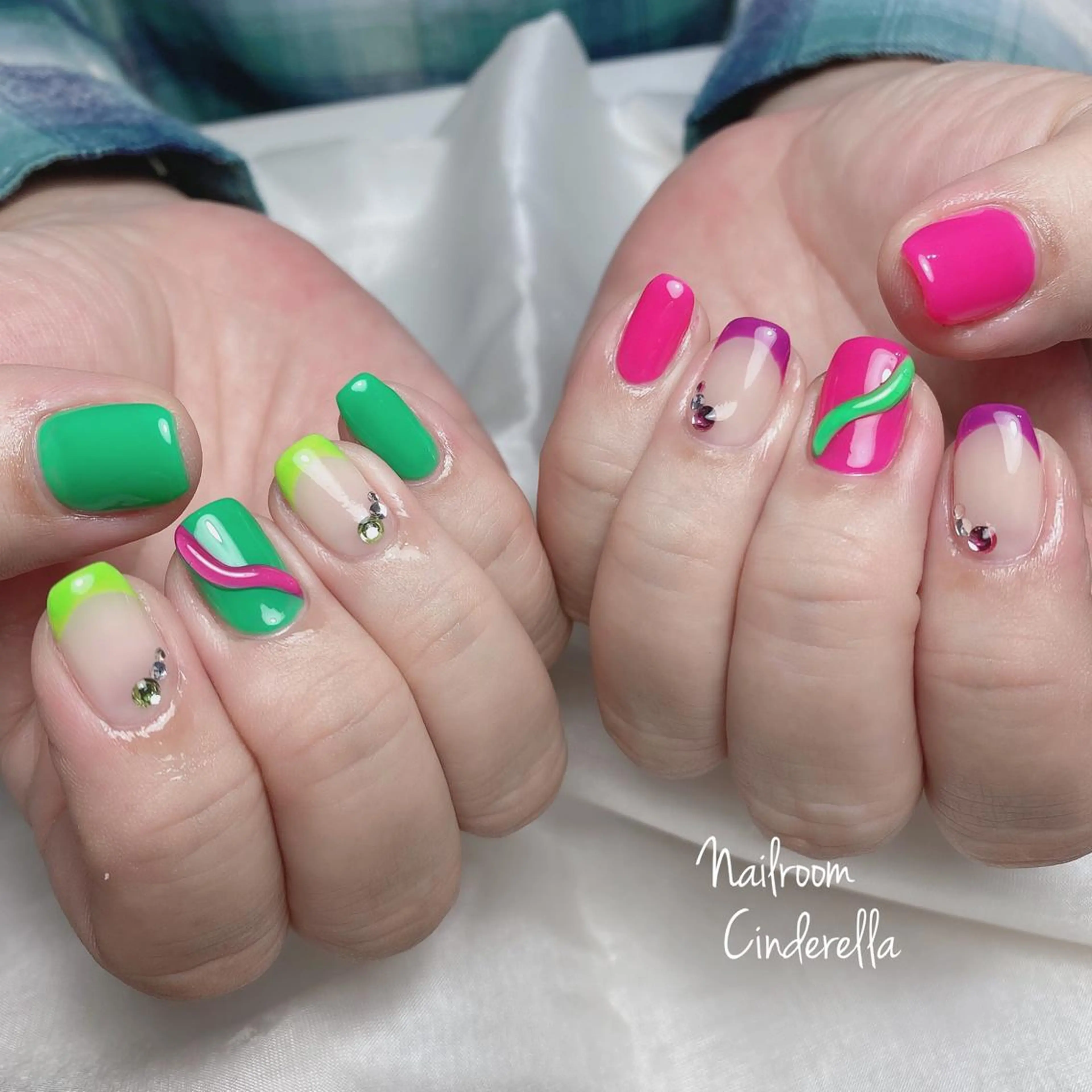 ネイル Nailroom. Cinderellaのネイルデザイン