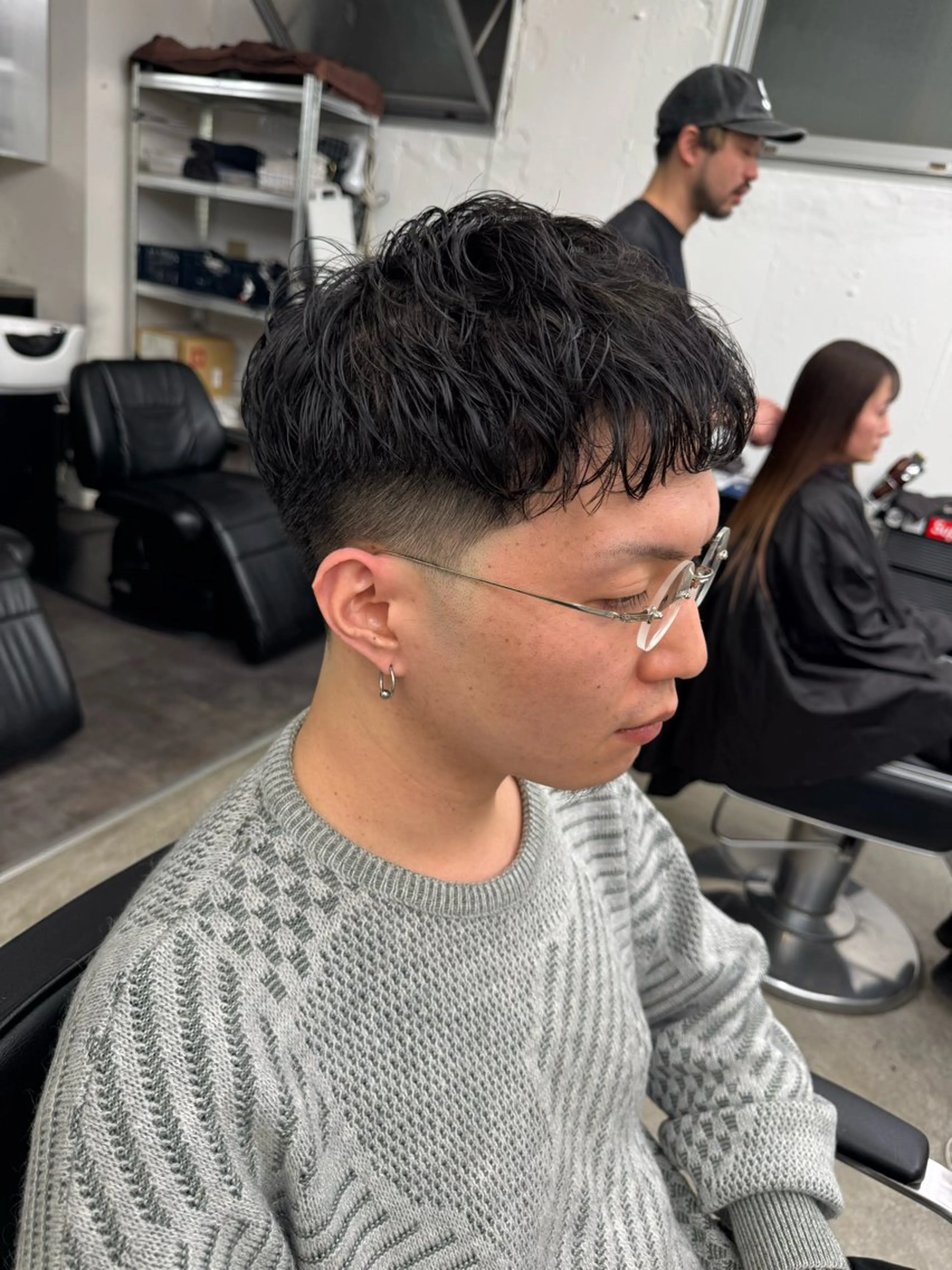 ショート パーマ メンズ フェードカット メンズパーマ メンズショート スキンフェード スペインカール カット パーマ トリートメント 💈メンズ特化💈 TASUKUのヘアスタイル