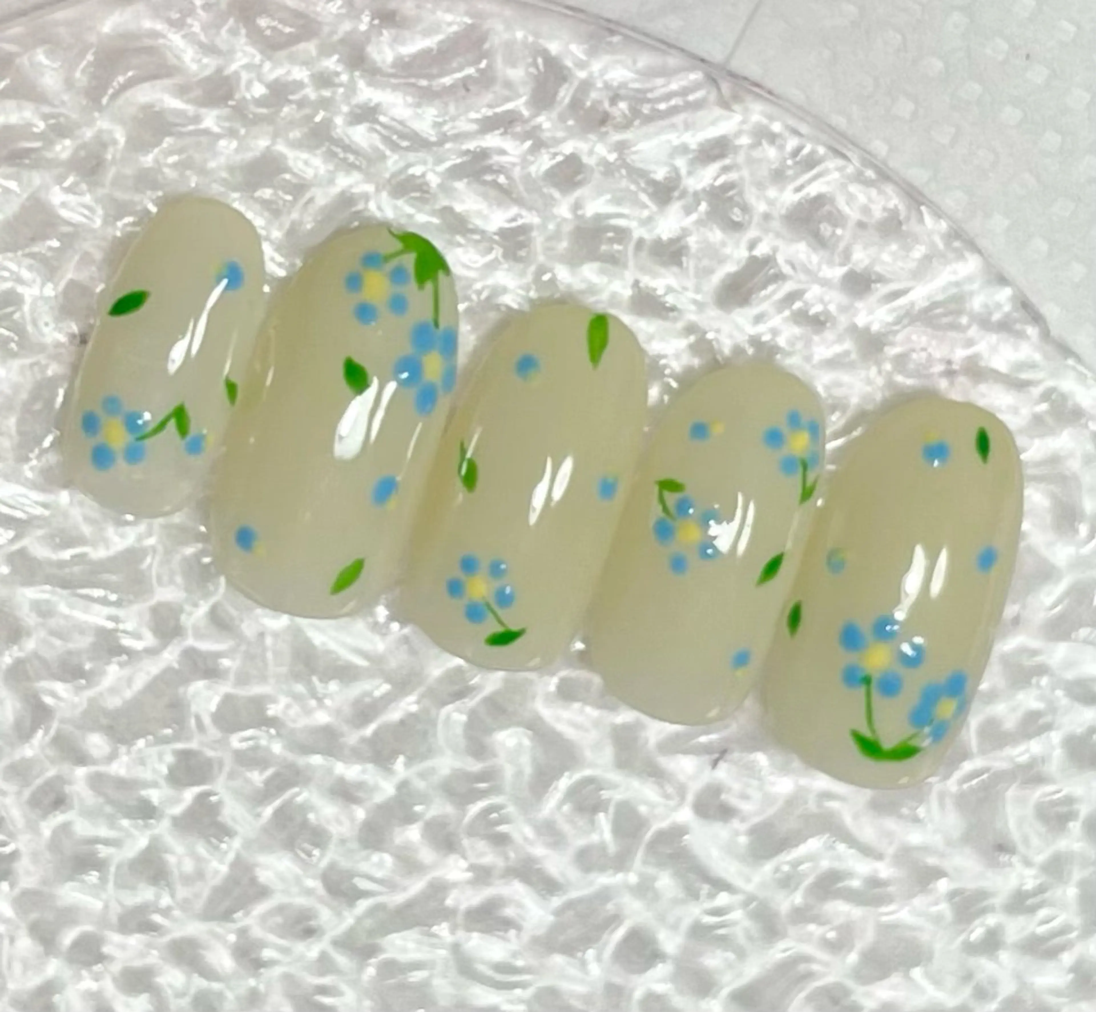 ネイル フラワーネイル 春ネイル ハンドネイル Chicchi 加茂宮駅徒歩3分のネイルデザイン