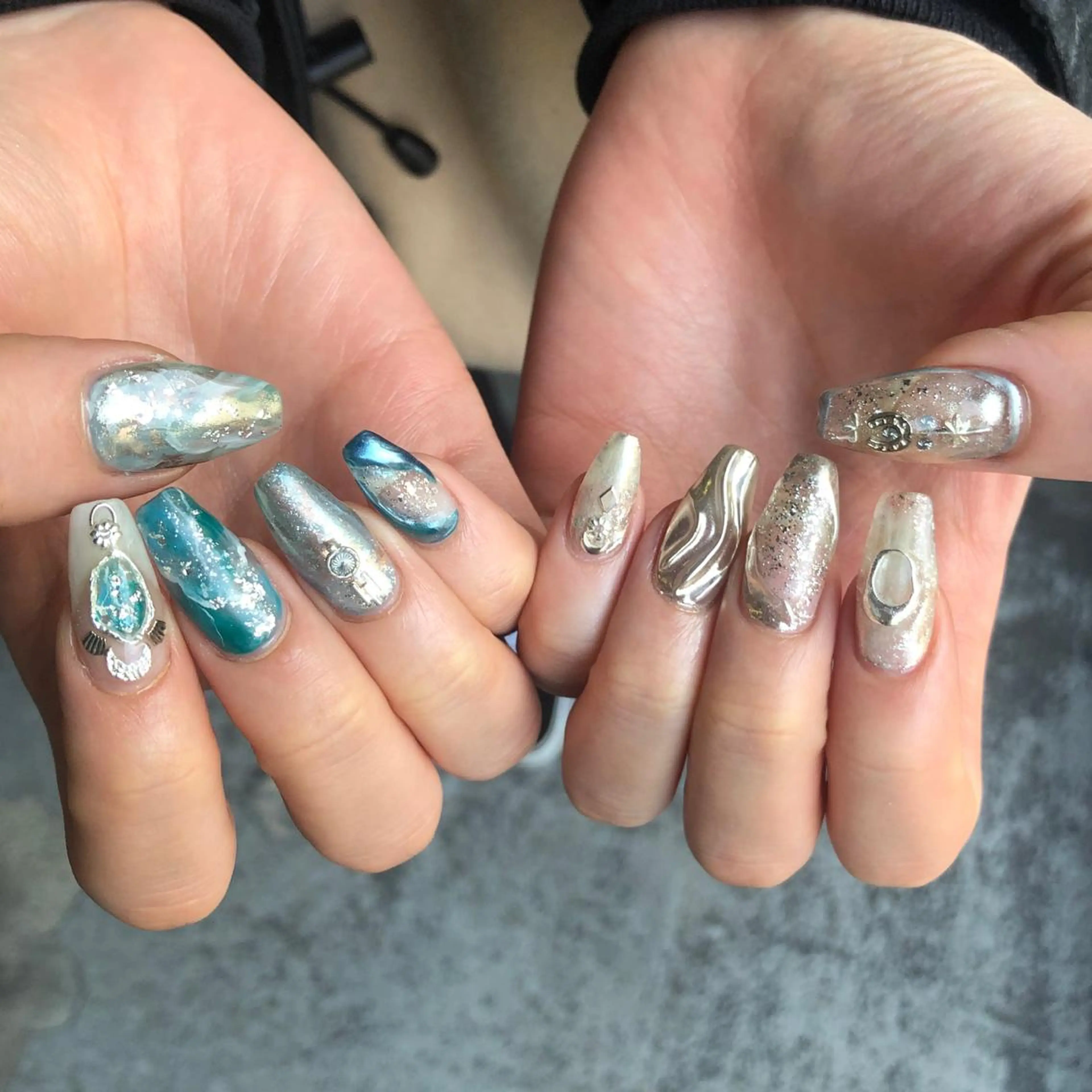 ネイル crestnail所属・小林 束紗のネイルデザイン