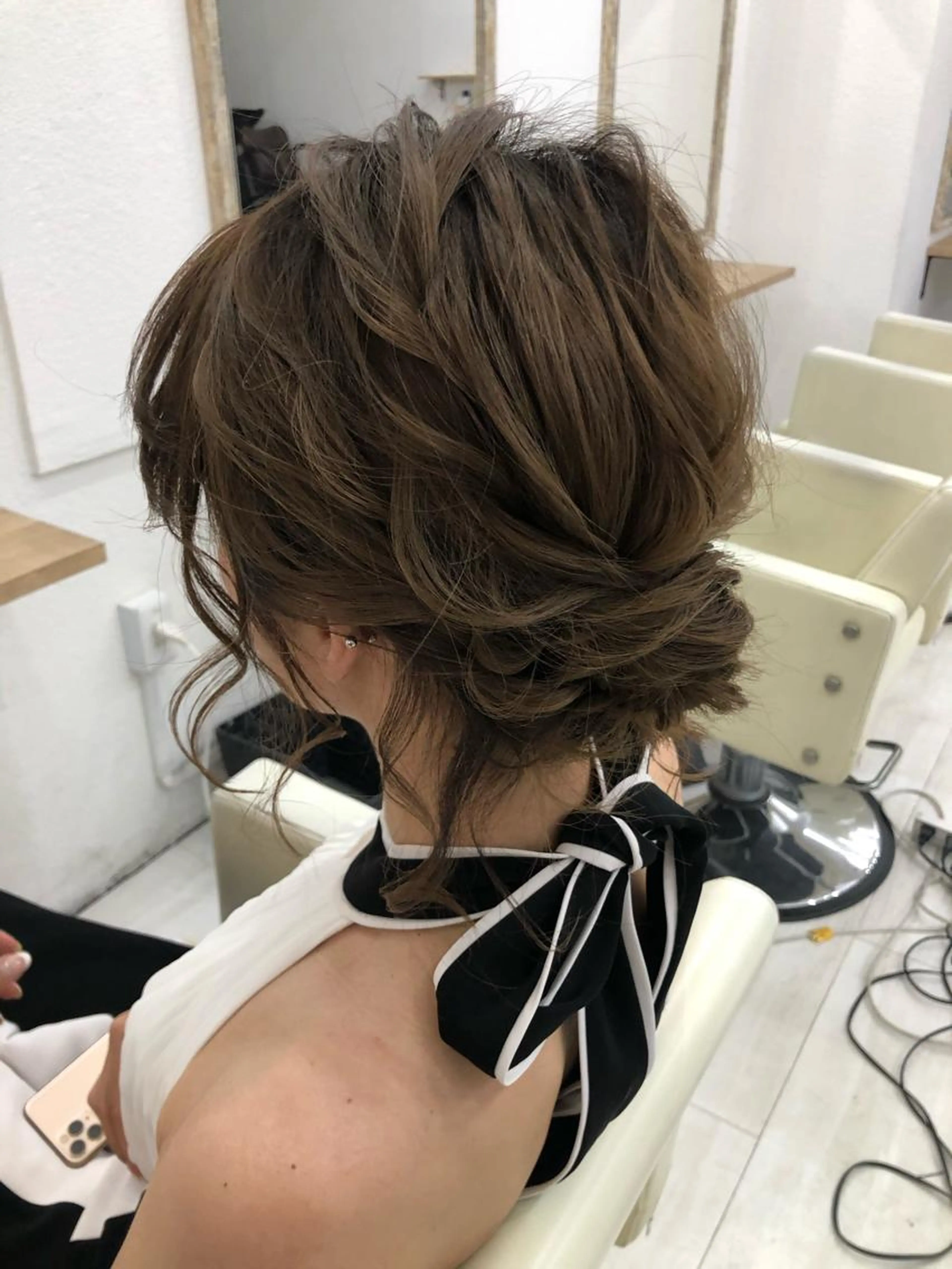 お呼ばれヘアセットの写真
