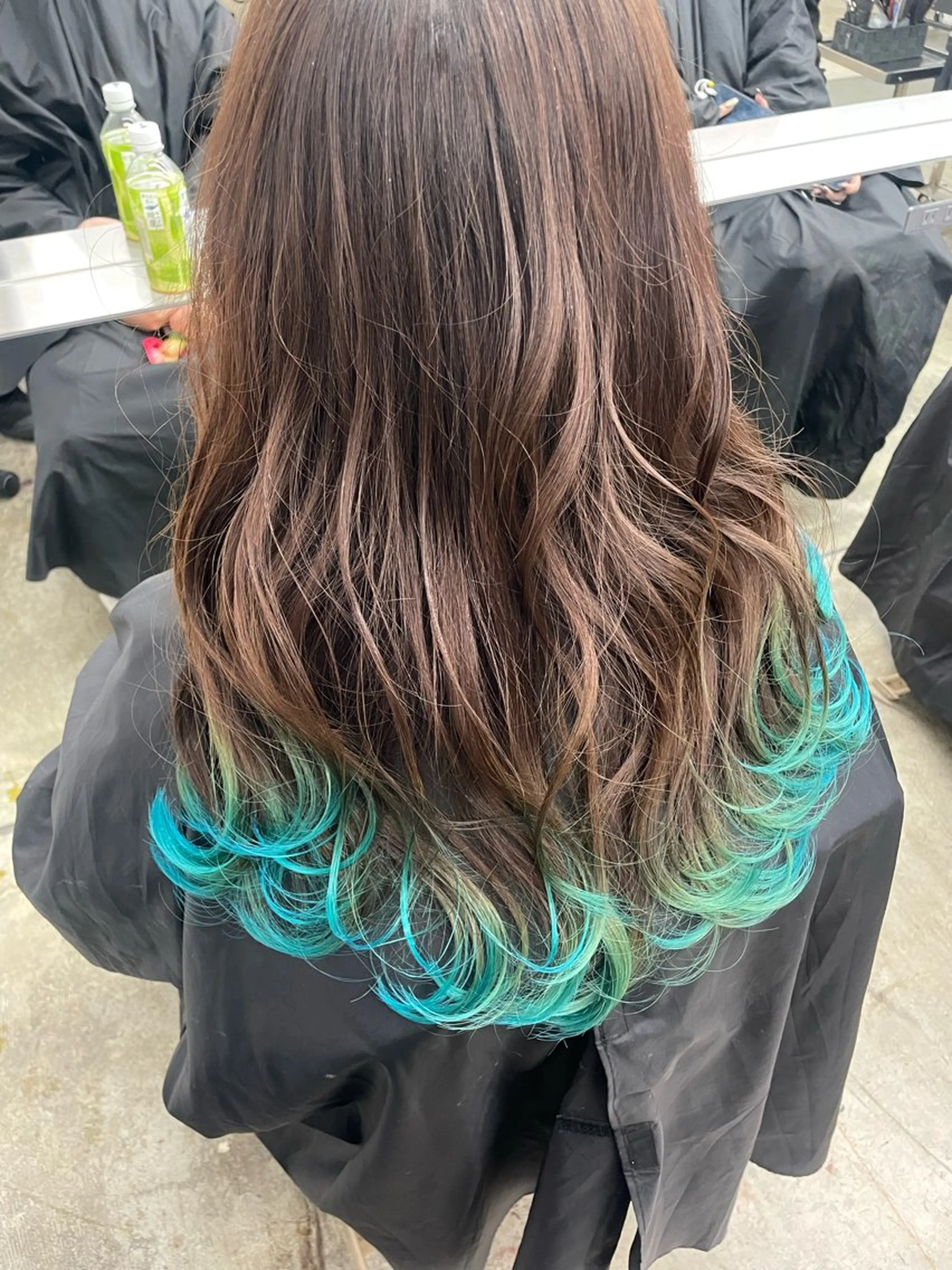 ロング カラー ヘアカラー SALOWIN池袋East店3F所属・インナーカラー 推し ブリーチ  髪質改善のヘアスタイル