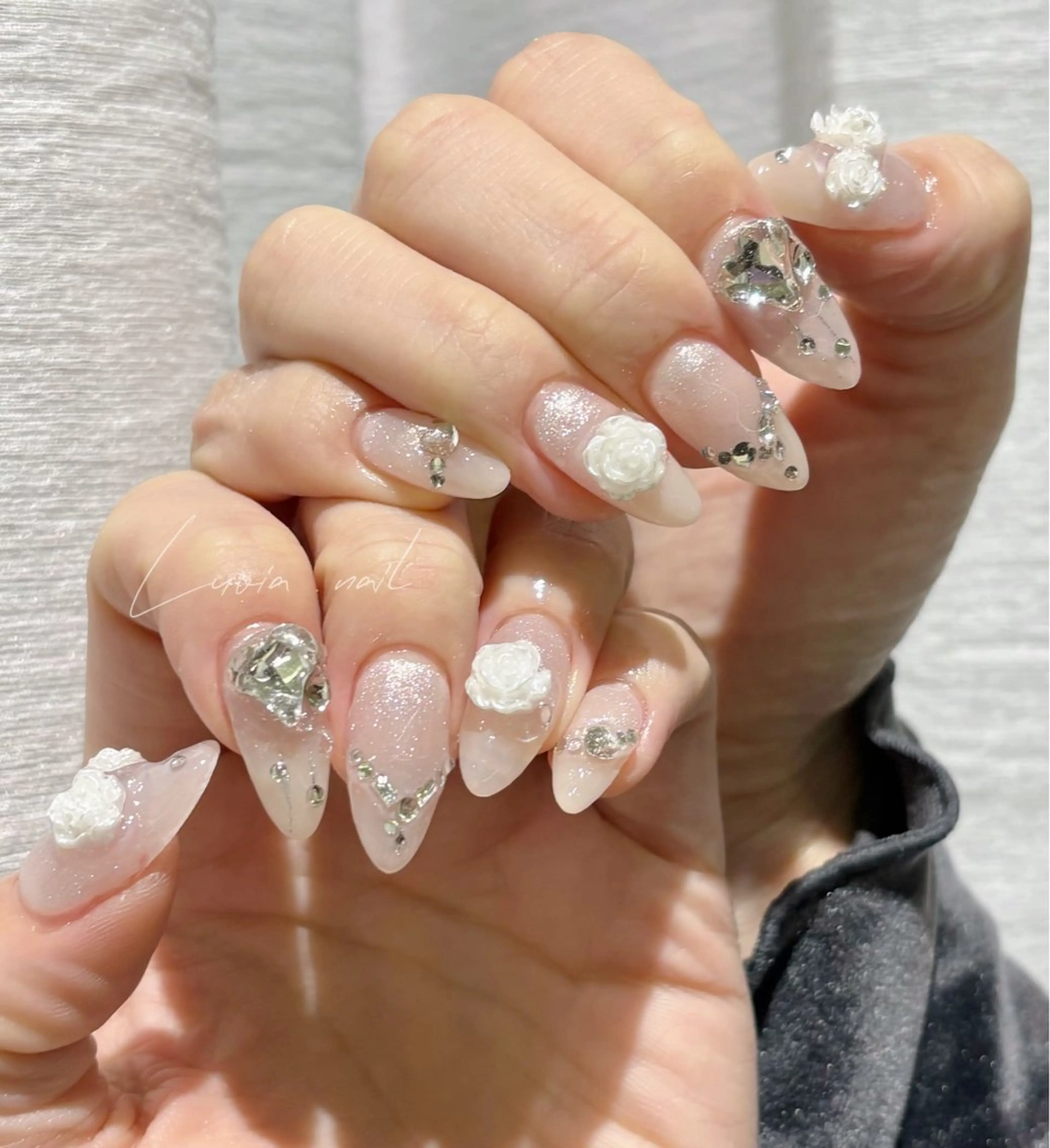 ネイル 持ち込み シンプルネイル ワンホンネイル ハンドネイル 🍒Luvia ワンホンネイルのネイルデザイン