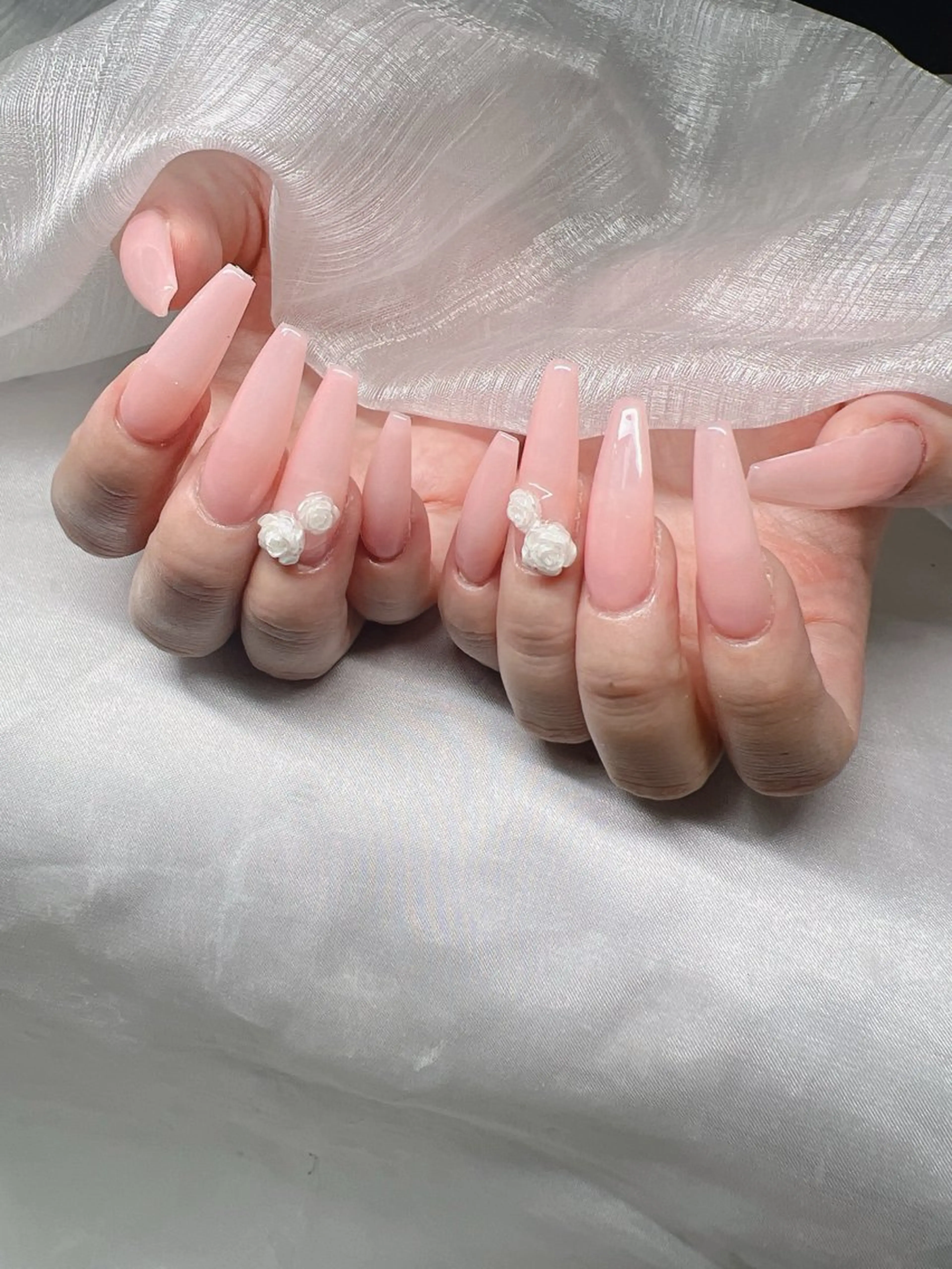 ネイル 長さ出し グラデーション 卒業式 キラキラネイル マグネットネイル ハンドネイル Lee Nailsのネイルデザイン