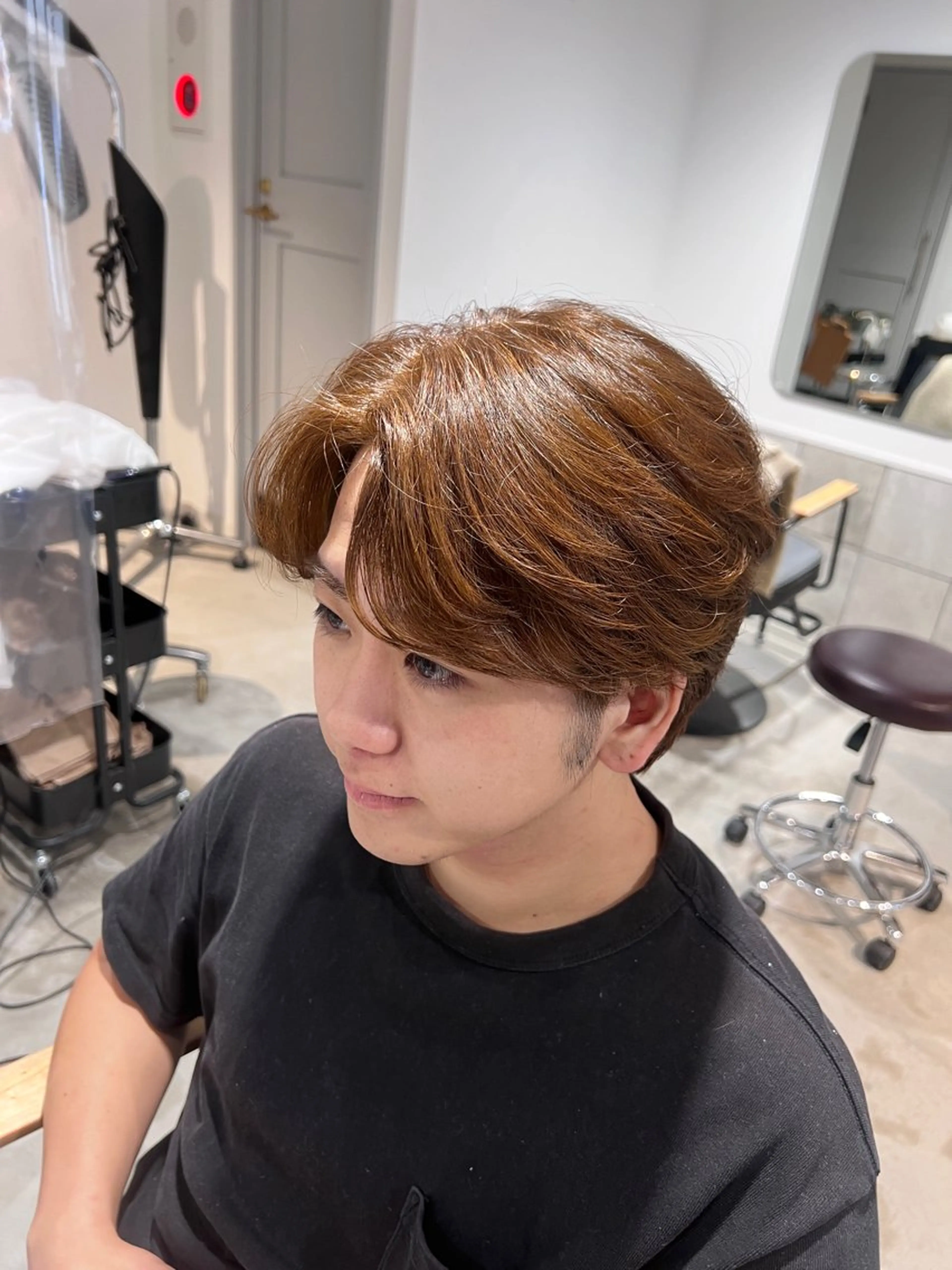 ミディアム パーマ メンズ ミディアムパーマ センターパート メンズ韓国風 メンズパーマ 韓国風ヘア カット パーマ メンズカットパーマ ✂️ JOYAのヘアスタイル