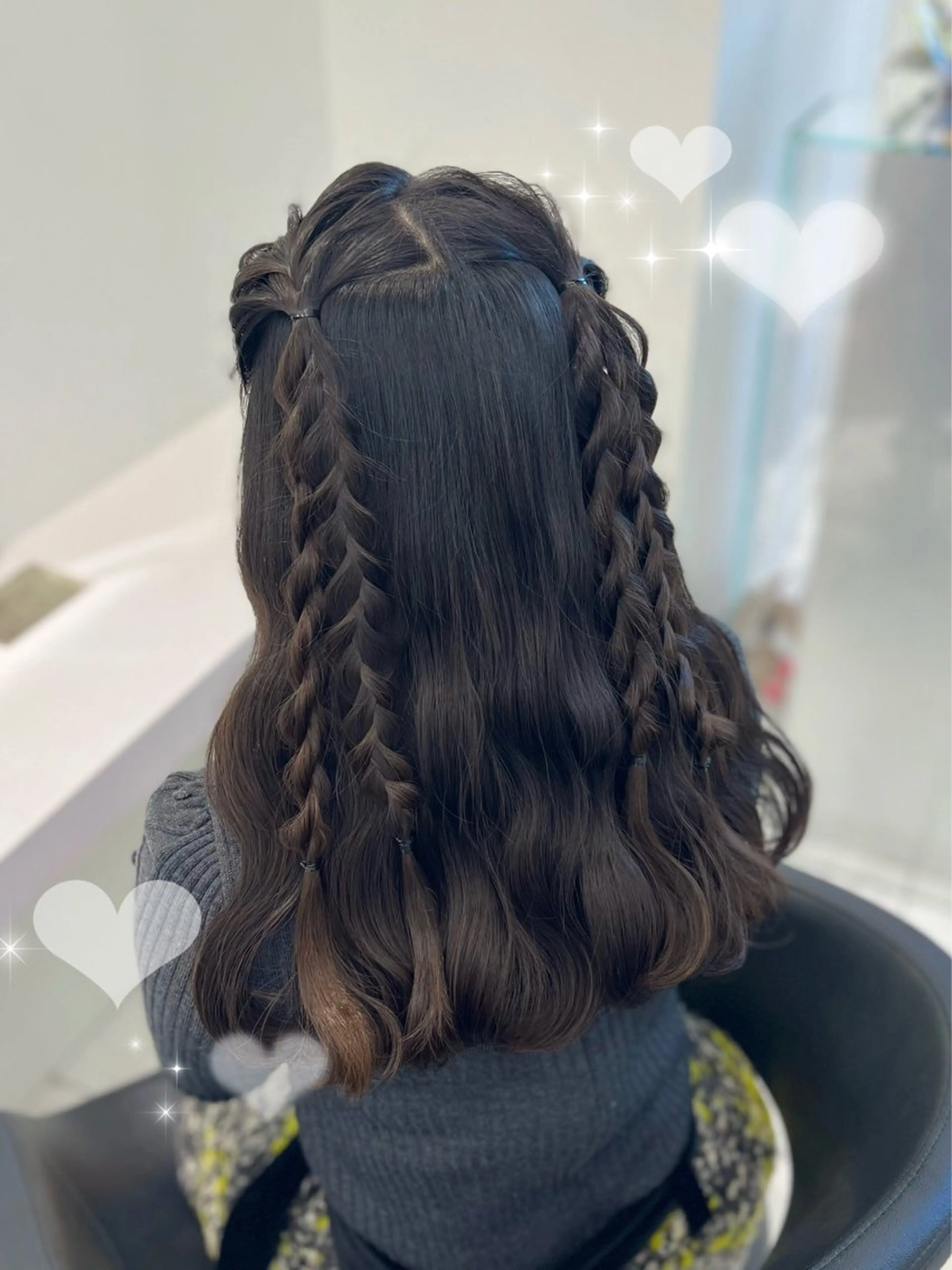 ヘアアレンジ ヘアセット うる艶モテカラー💞 盛れるヘアメ👧🏻のヘアスタイル