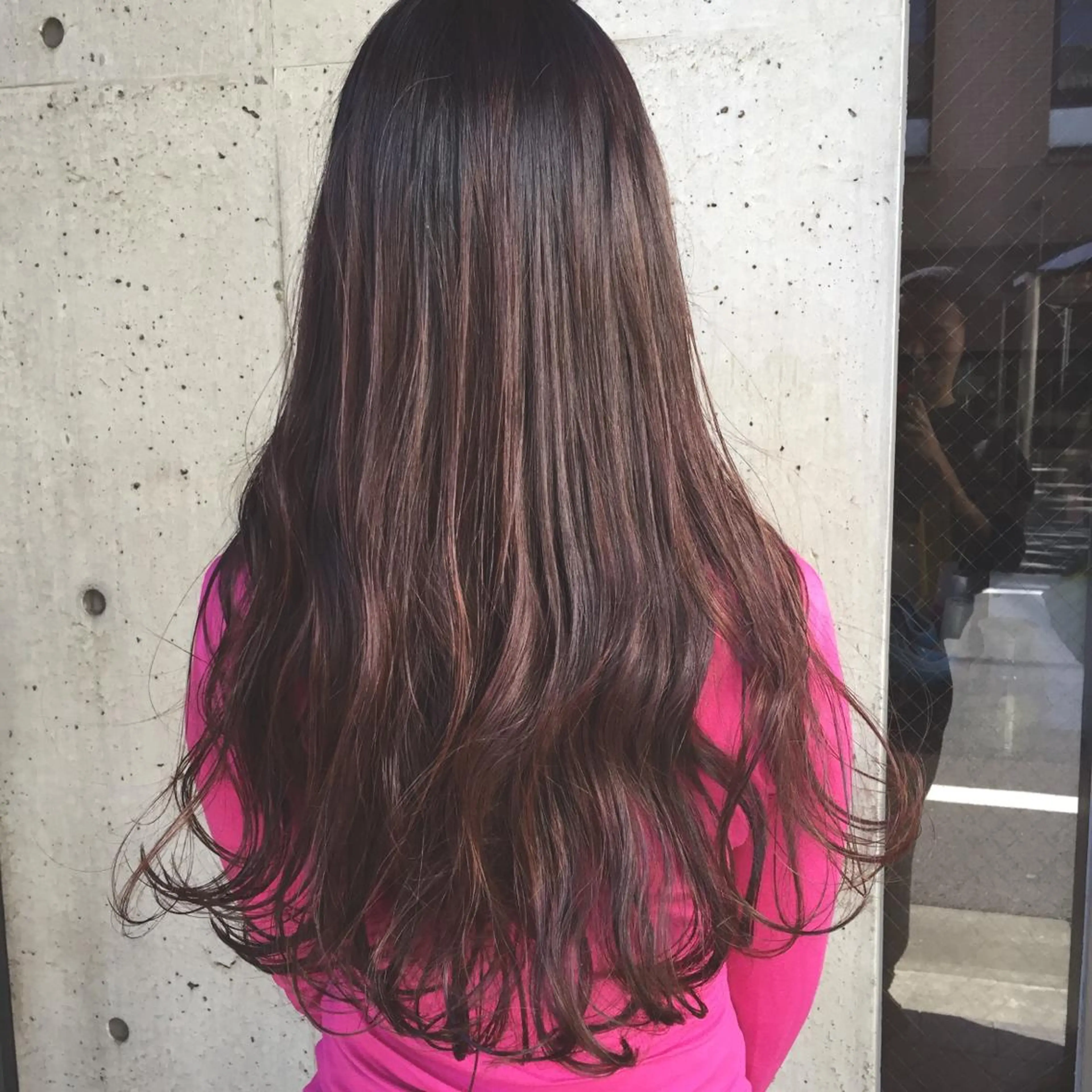 ロング カラー パーマ ヘアアレンジ メンズ キッズ ネイル マツエク・マツパ メンズブリーチ メンズハイライト メンズインナーカラー ブリーチ グラデーションカラー 韓国風×透明感カラー 髪質改善オタベシンヤのヘアスタイル