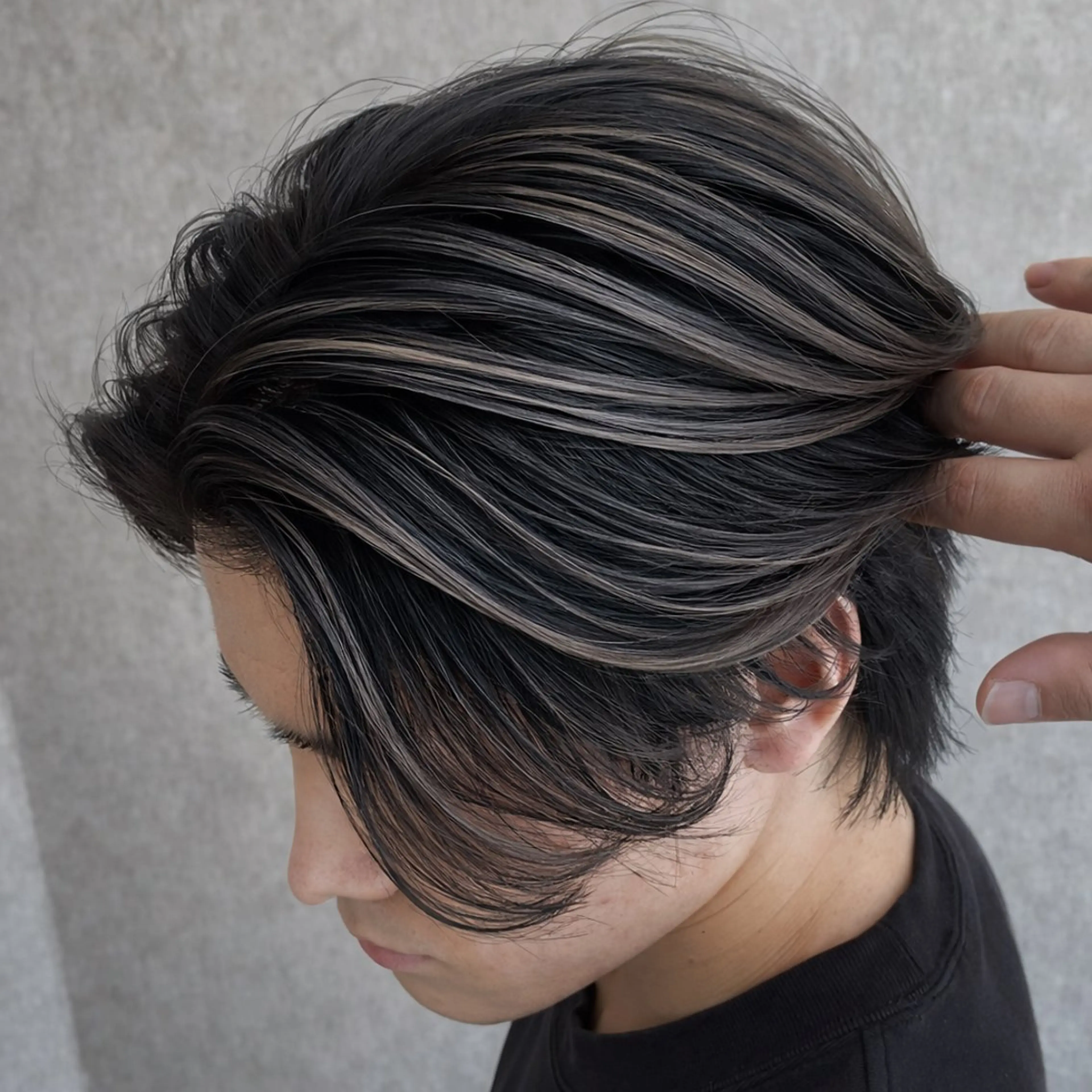 カラー メンズ メンズバレイヤージュ バレイヤージュ ヘアカラー ブリーチ特化｜メンズ 支持率◎ Takuのヘアスタイル