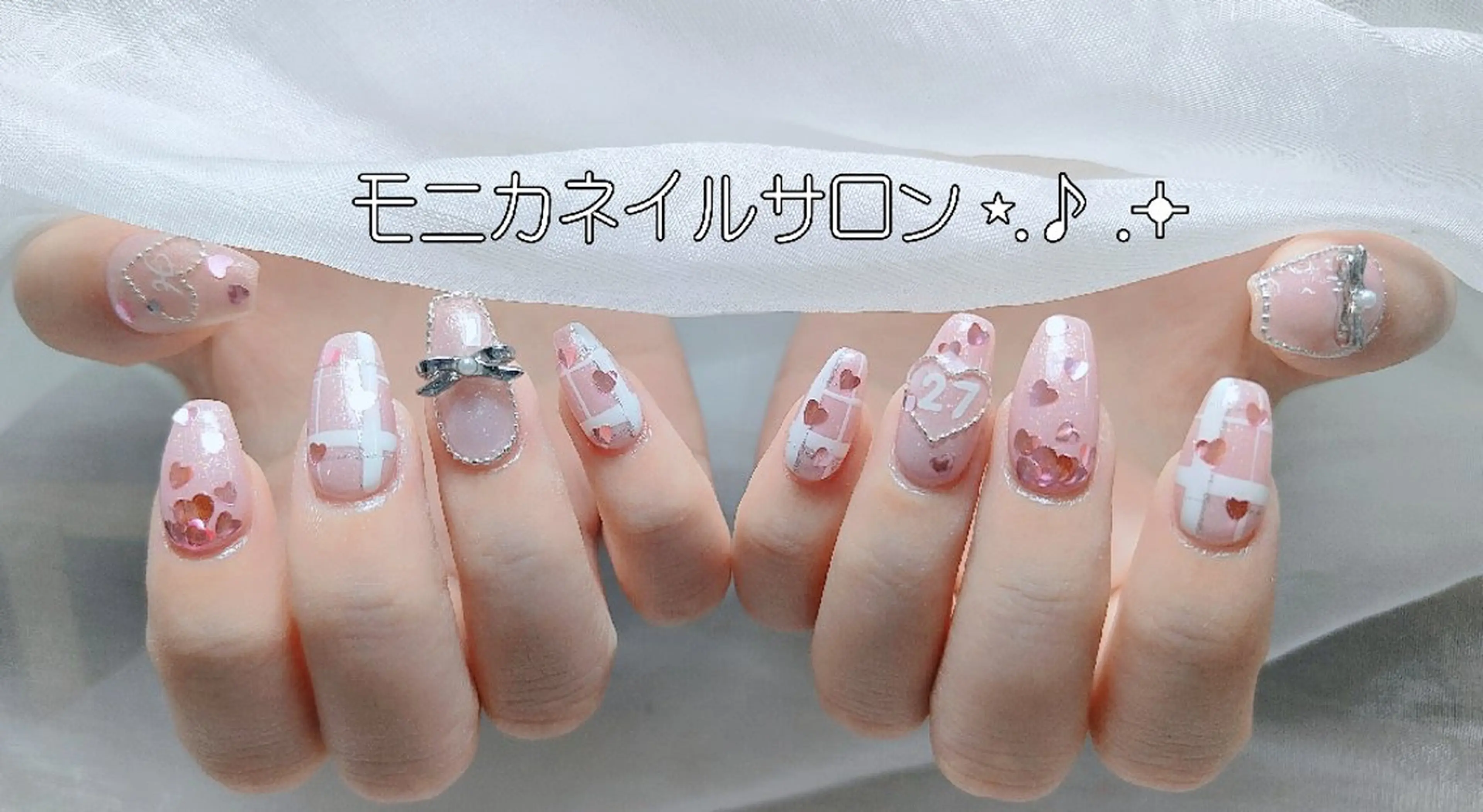 ネイル モニカ アキイのネイルデザイン