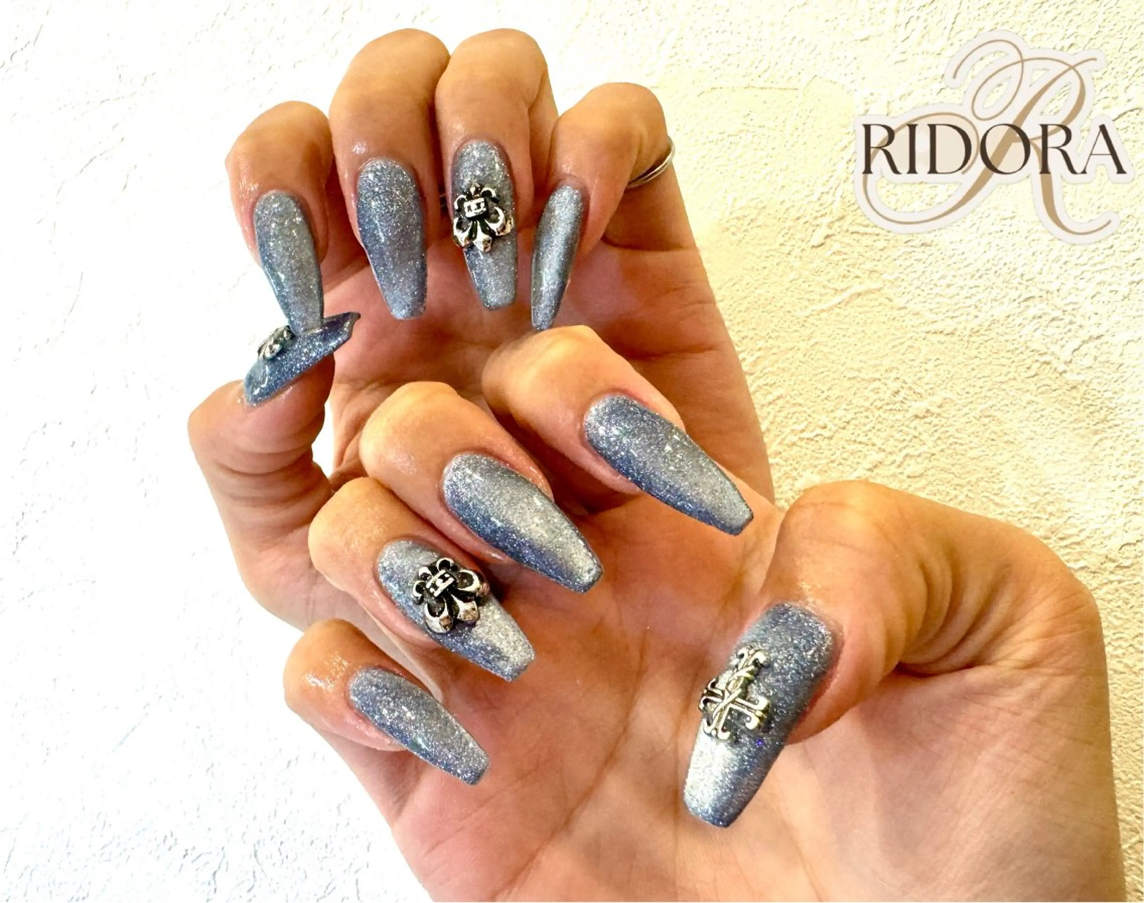 ネイル フラッシュネイル フラッシュマグ マグネットネイル RIDORA nailのネイルデザイン