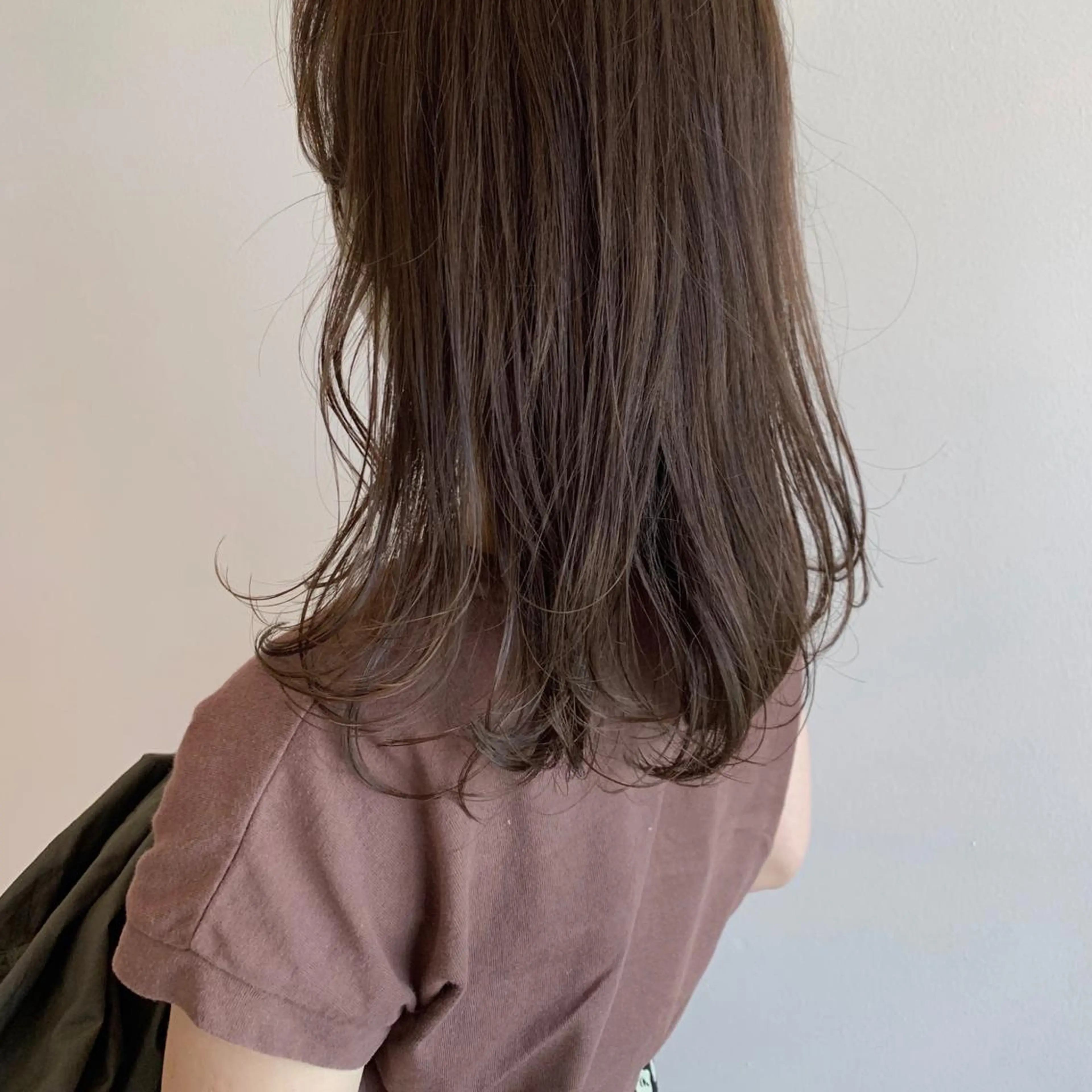 セミロング SiiＱbyLuca所属・鈴木 まりやのヘアスタイル