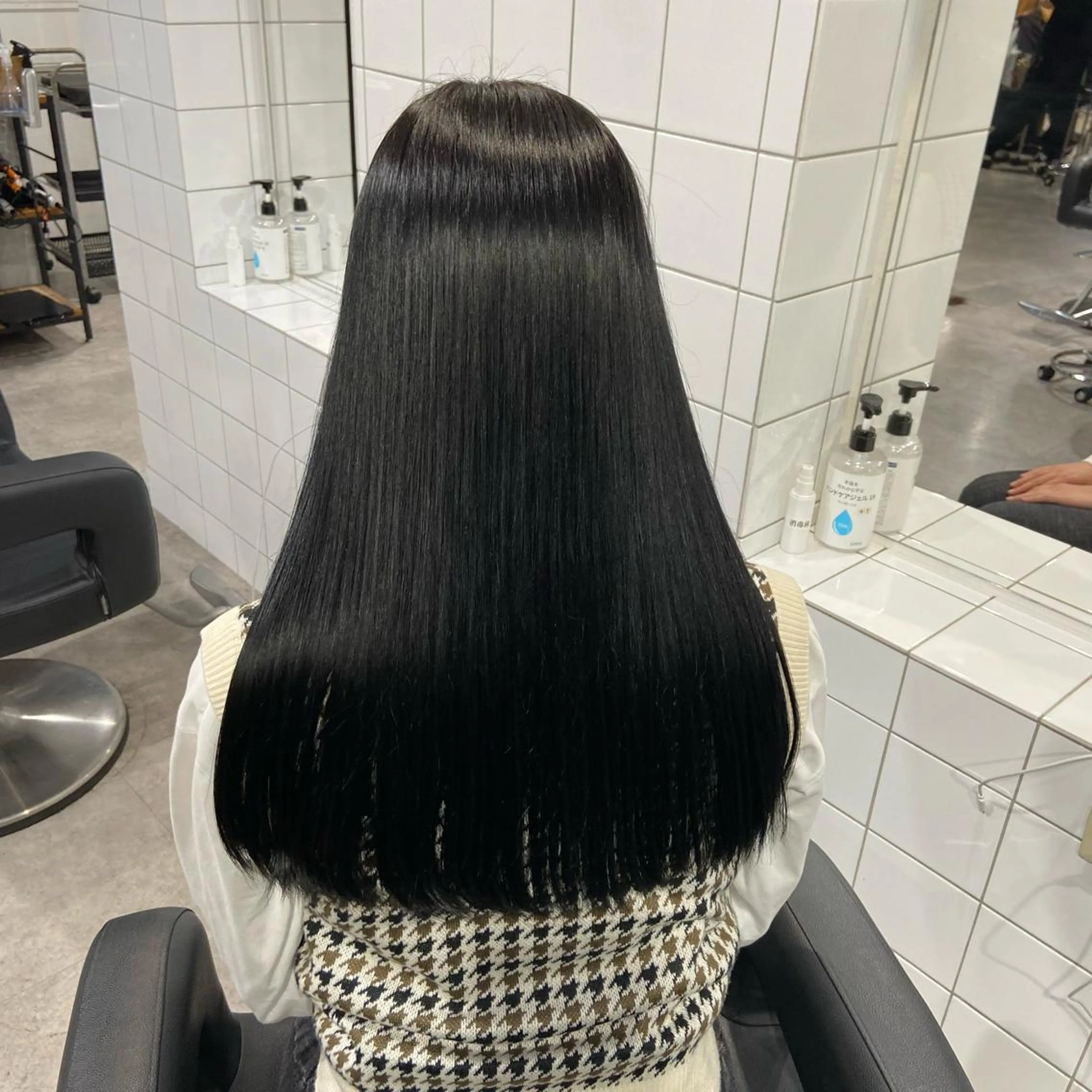 ロング カラー ヘアアレンジ トレンドモテカラー 🩷色落ちまで可愛くのヘアスタイル