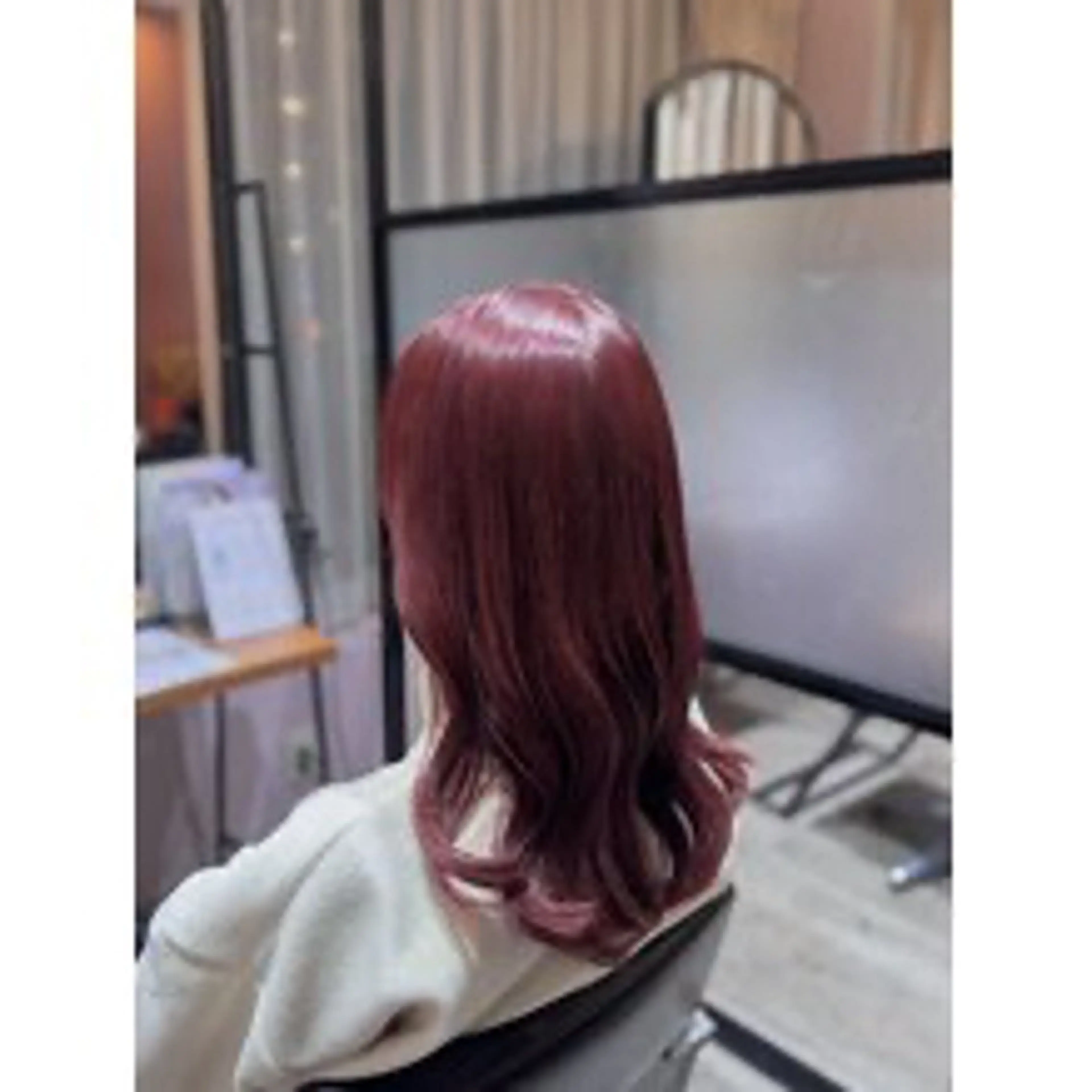 カラー 梶 瑞希のヘアスタイル