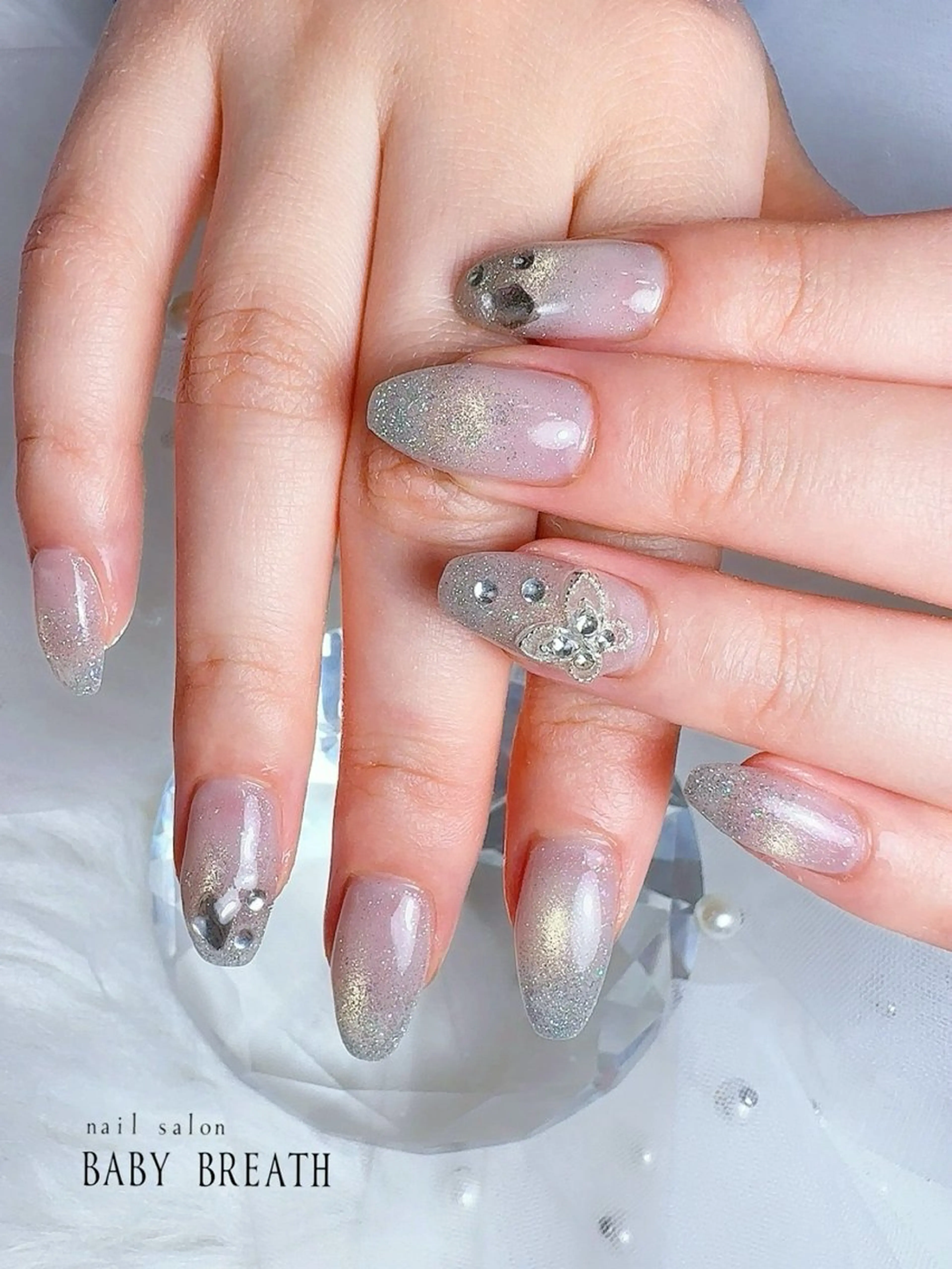 ネイル アートネイル フラッシュネイル フットネイル グラデーション ラメ(グリッター) ハンドネイル BABY BREATH所属・y natsumiのネイルデザイン