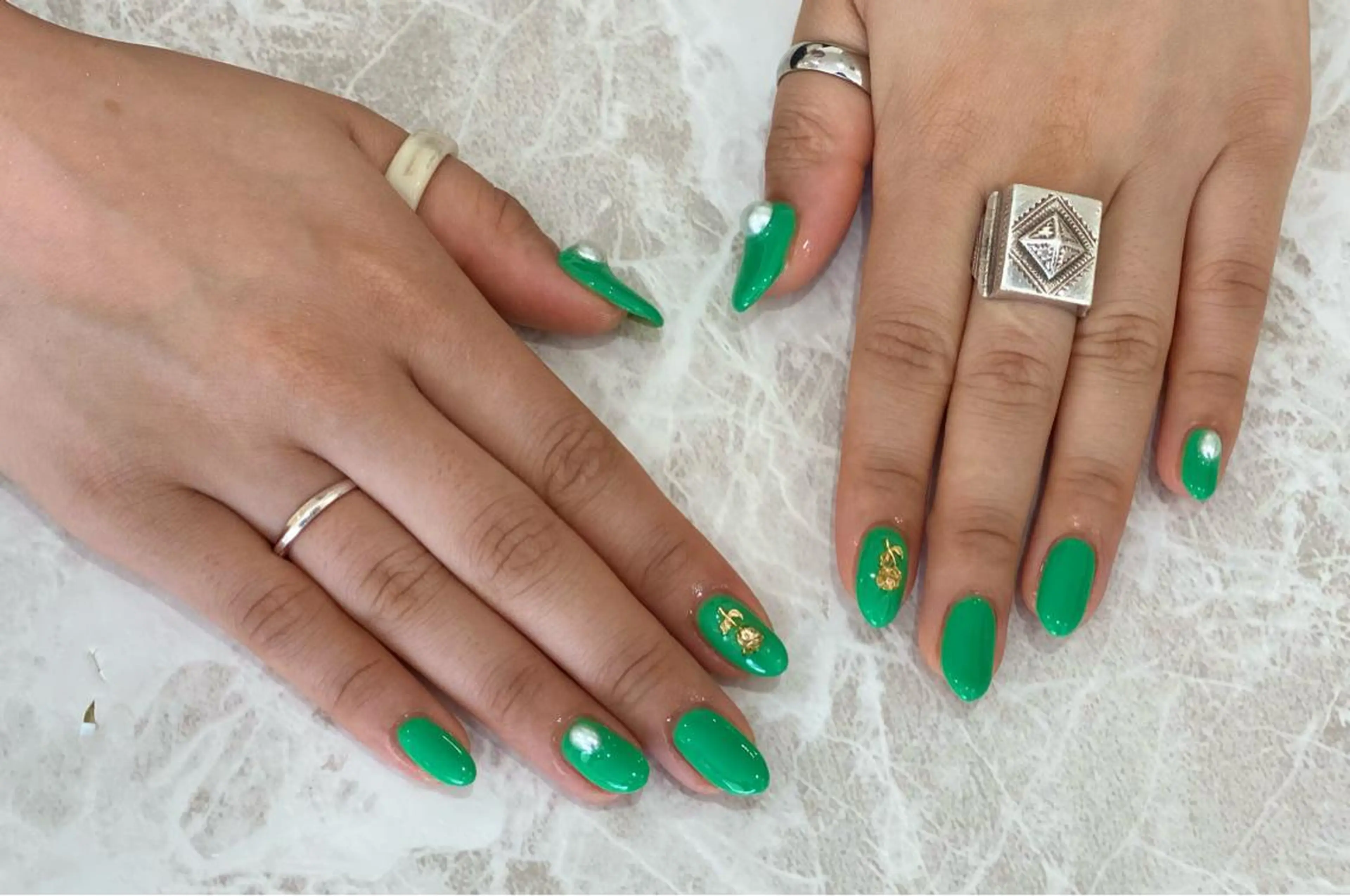 ネイル グリーン 夏ネイル Raybeauty marinaのネイルデザイン