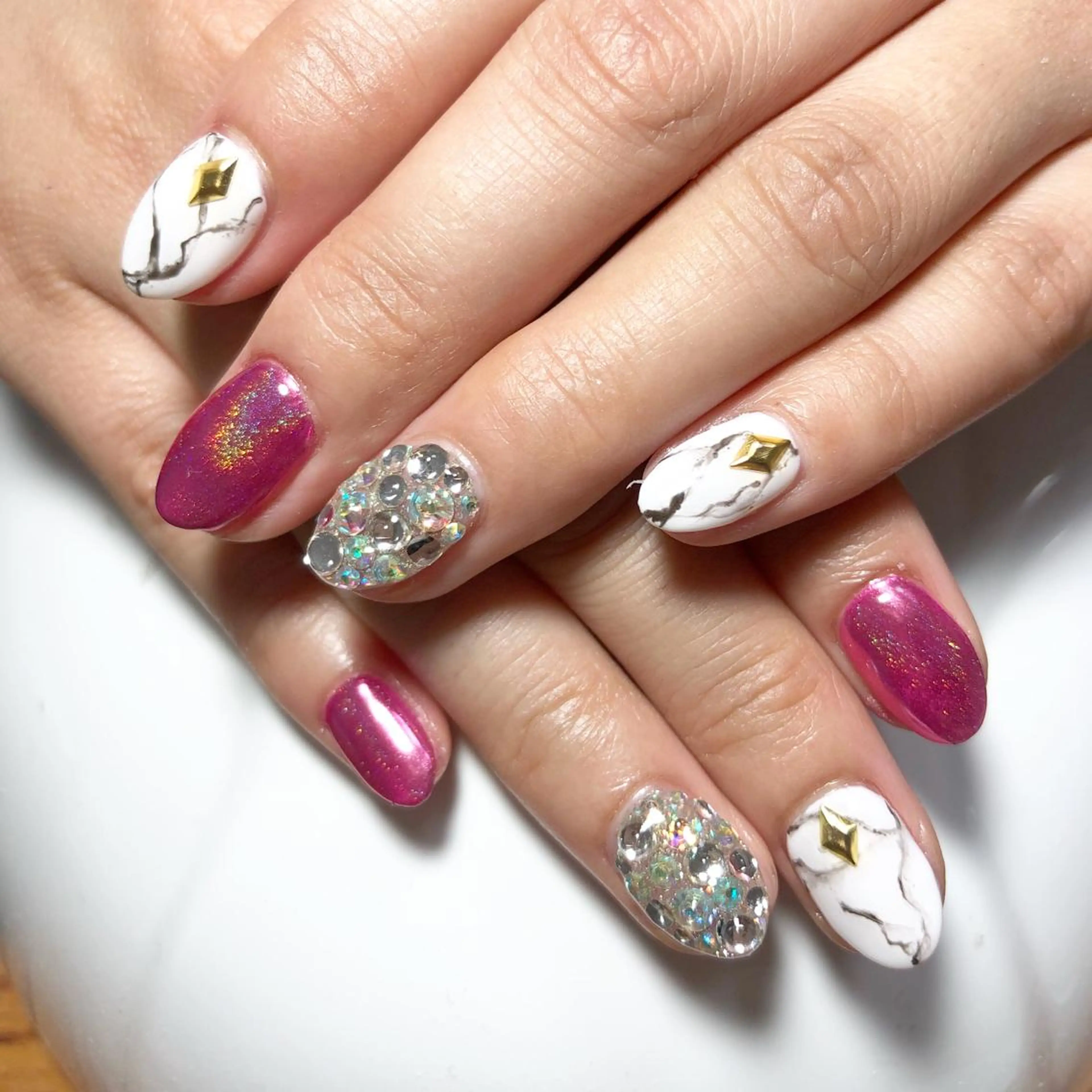 ネイル MaHaRo所属・S HARUKAのネイルデザイン