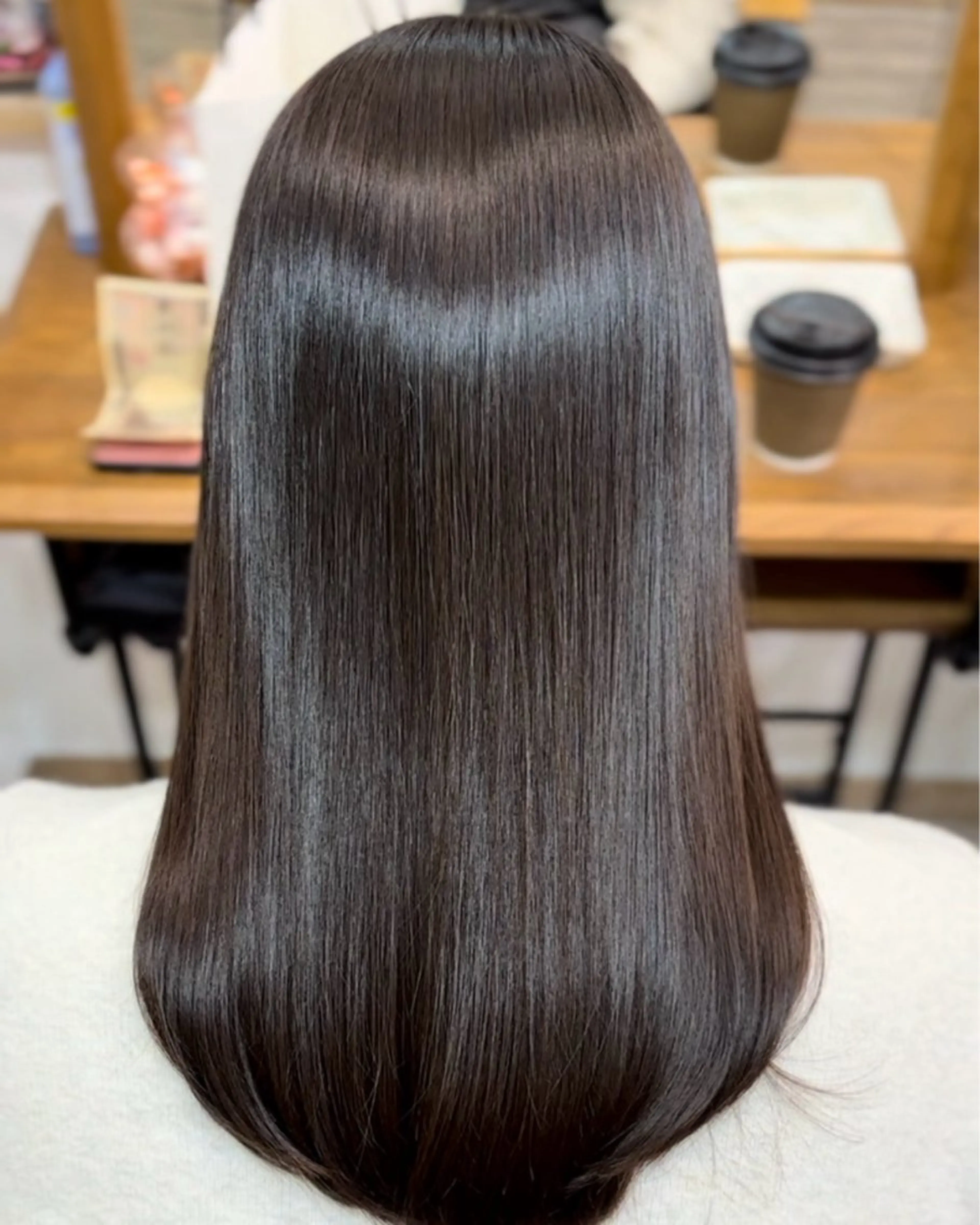 セミロング 髪質改善 縮毛矯正 トリートメント 天衣無縫所属・矢口 嵩人のヘアスタイル