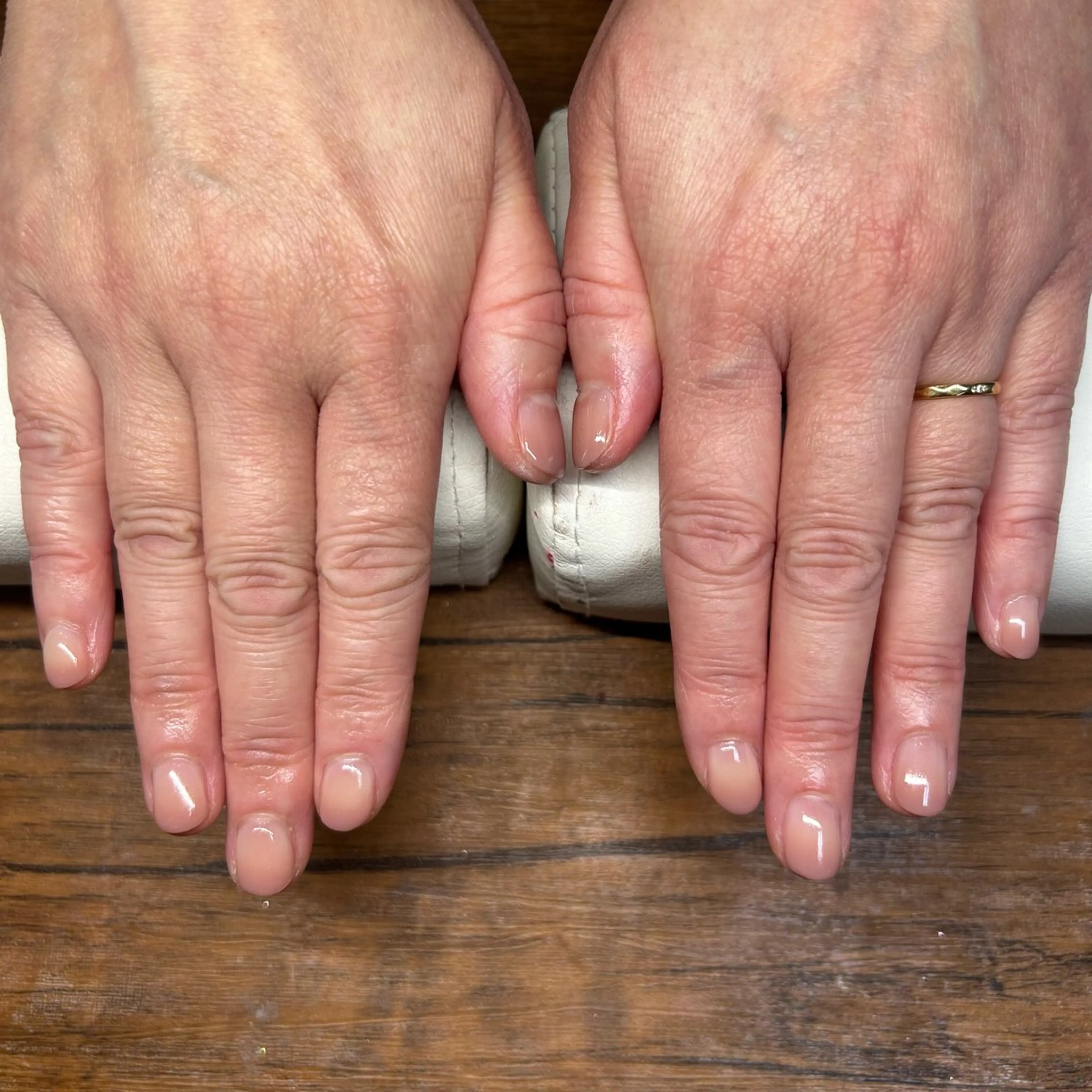 ネイル グラデーション ネイルサロンエーナイン琴似店所属・エーナイン琴似店 HARUNAのネイルデザイン