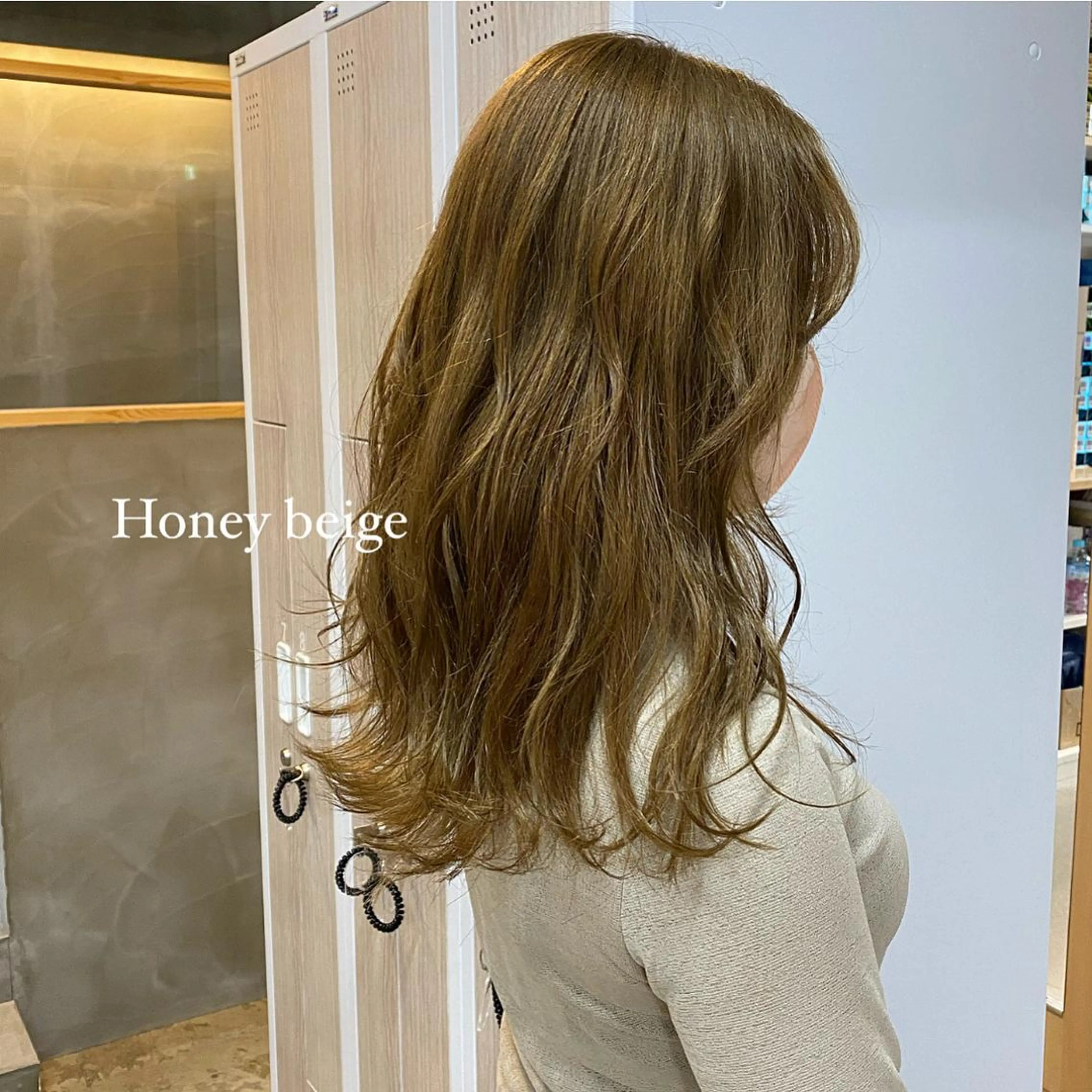 ロング 茜璃/ブリーチカラー /レイヤーカットのヘアスタイル