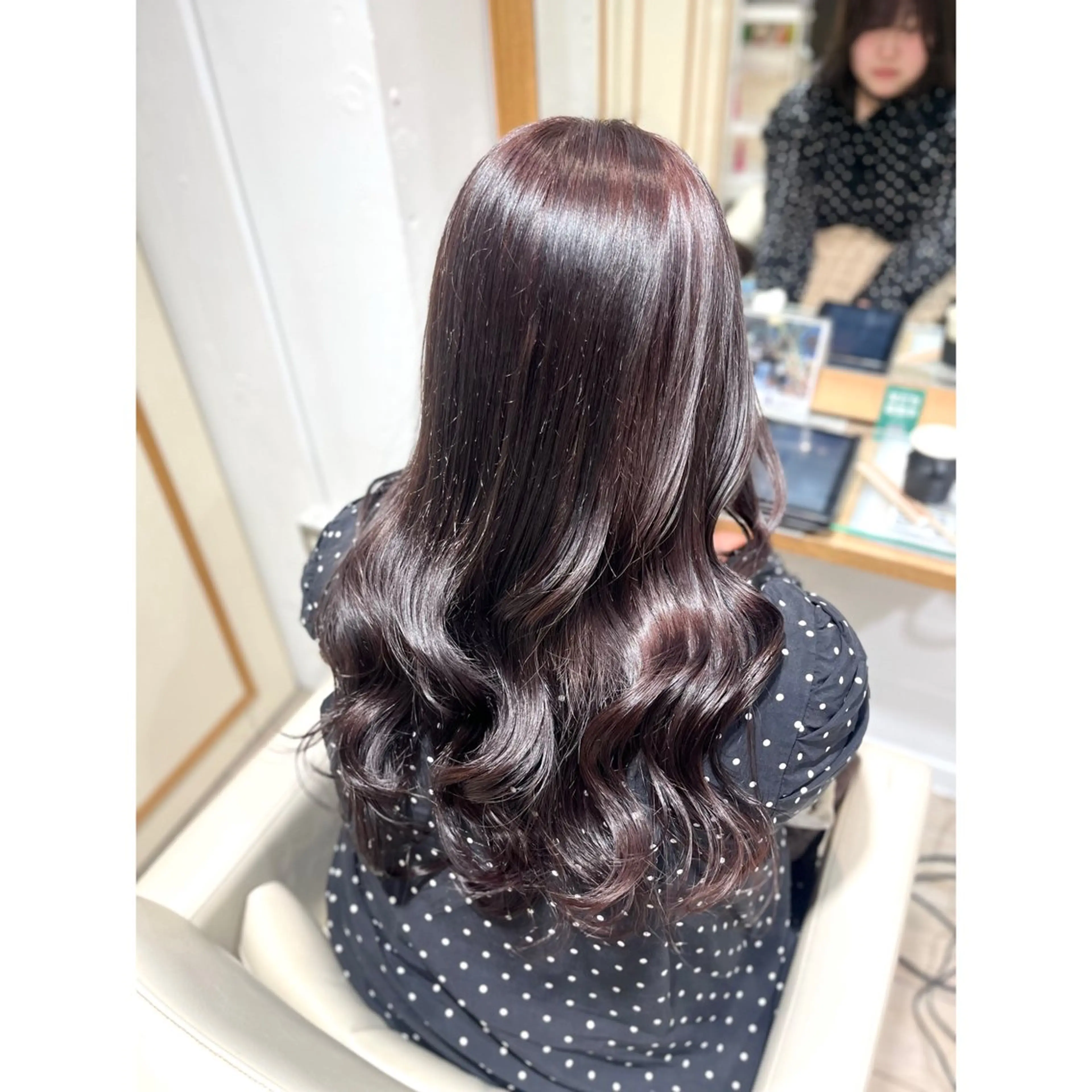 ロング パーマ 松森 小夏のヘアスタイル