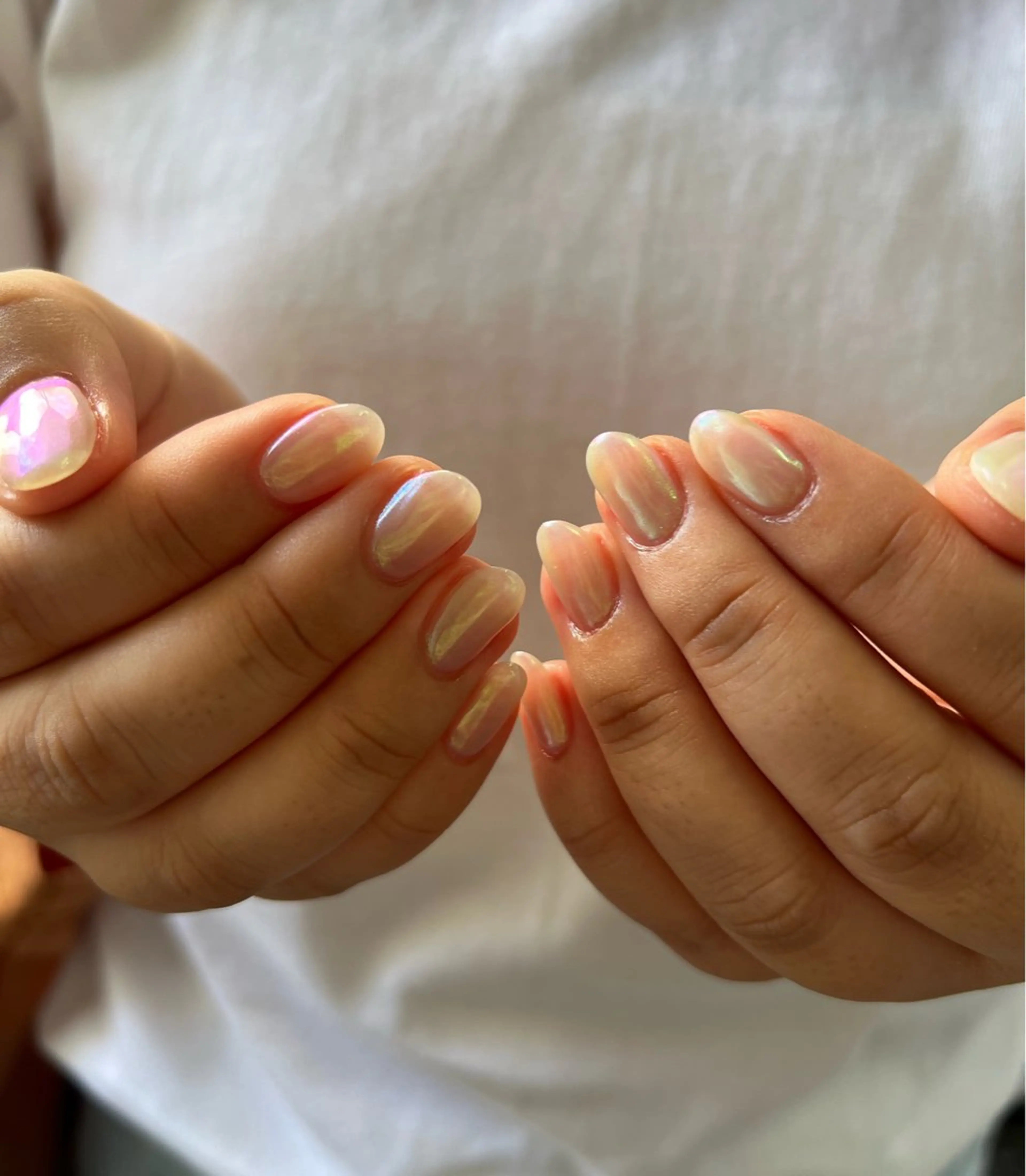 ネイル オーロラネイル ハンドネイル ヘアメイクネイリスト 💄💅hidemiのヘアスタイル