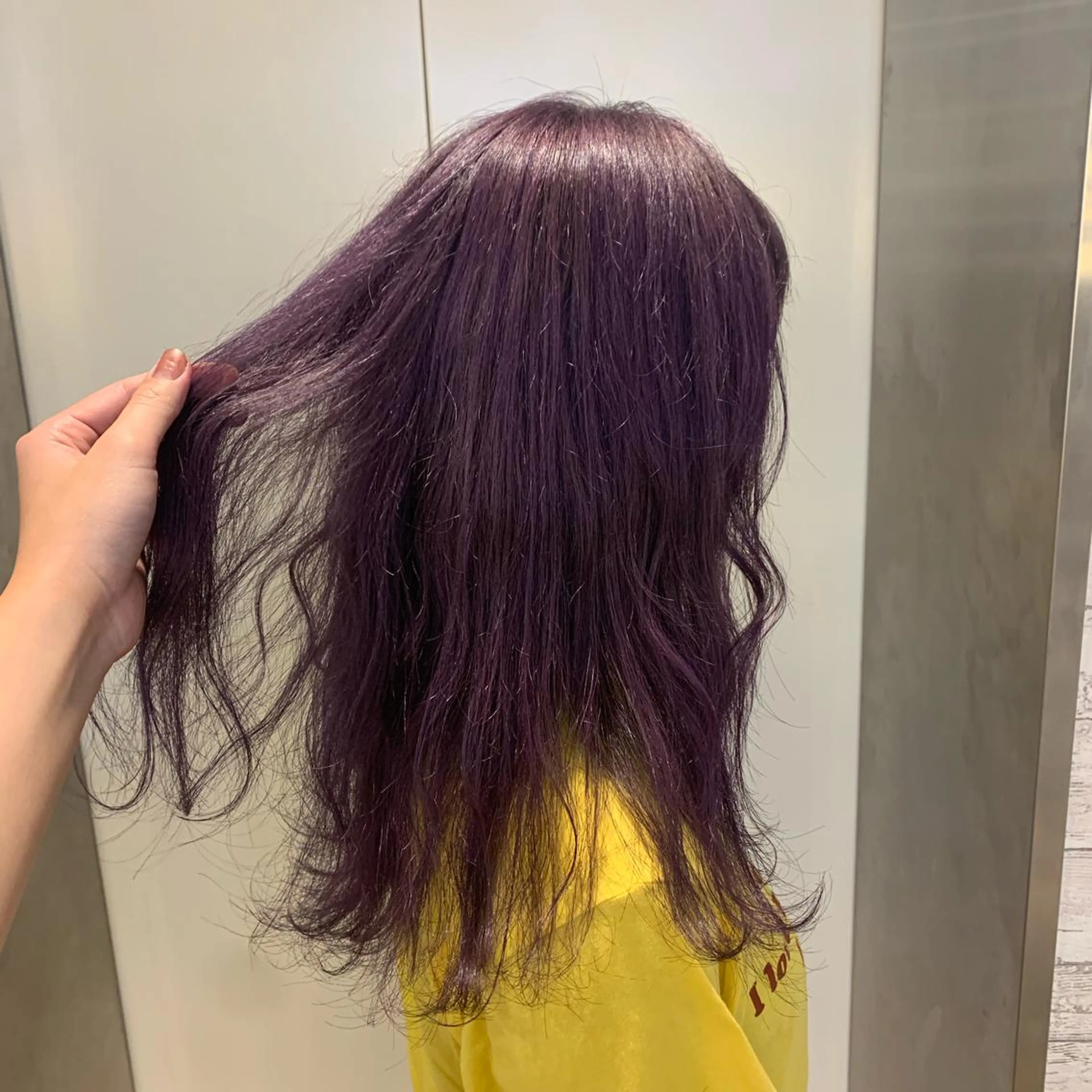 カラー ベージュカラー ブリーチ GOTODAYシェアサロン所属・天野 利咲のヘアスタイル