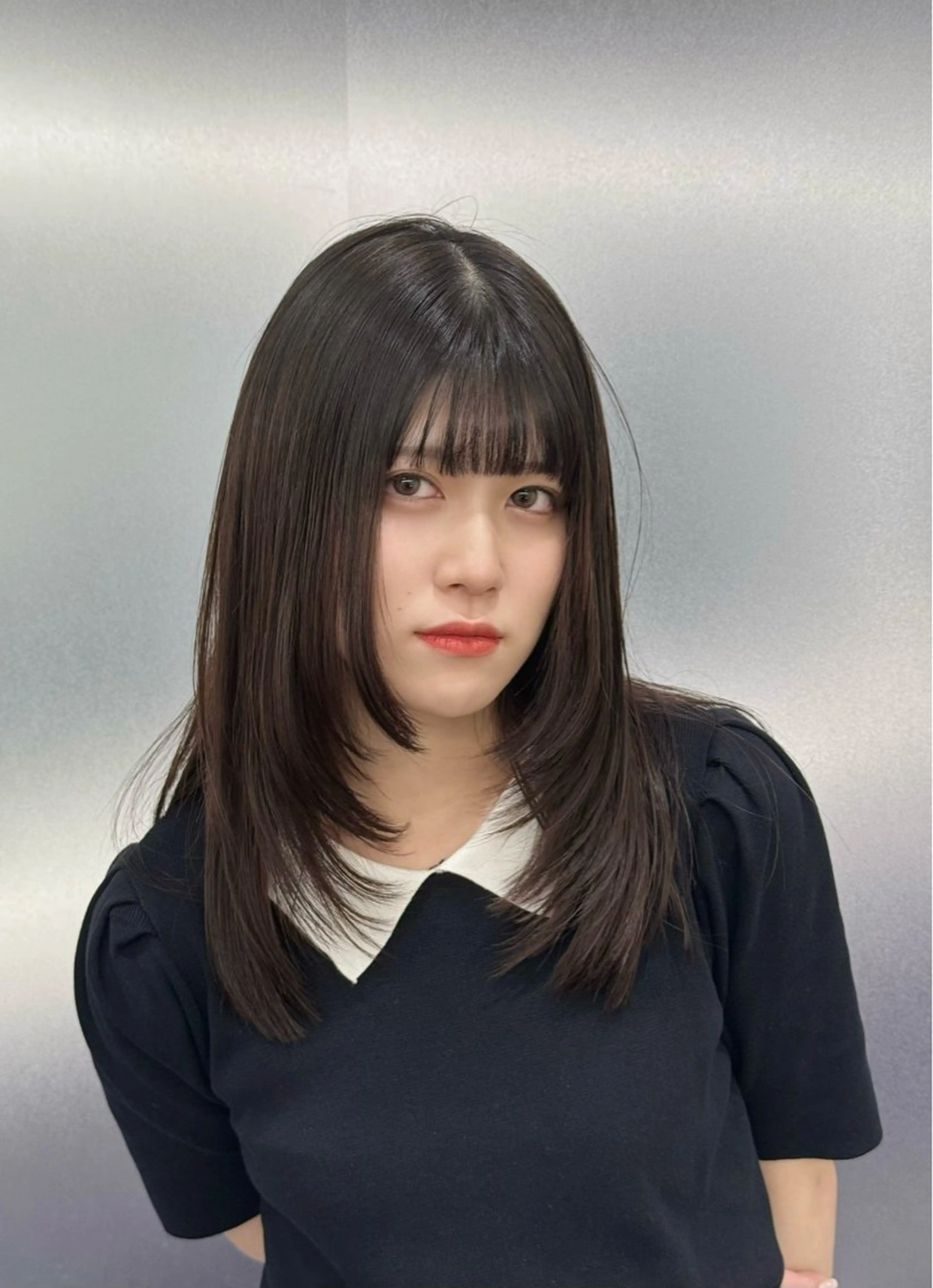 セミロング ARMONY OMOTESANDO所属・本田秀幸 コテ巻き風パーマのヘアスタイル