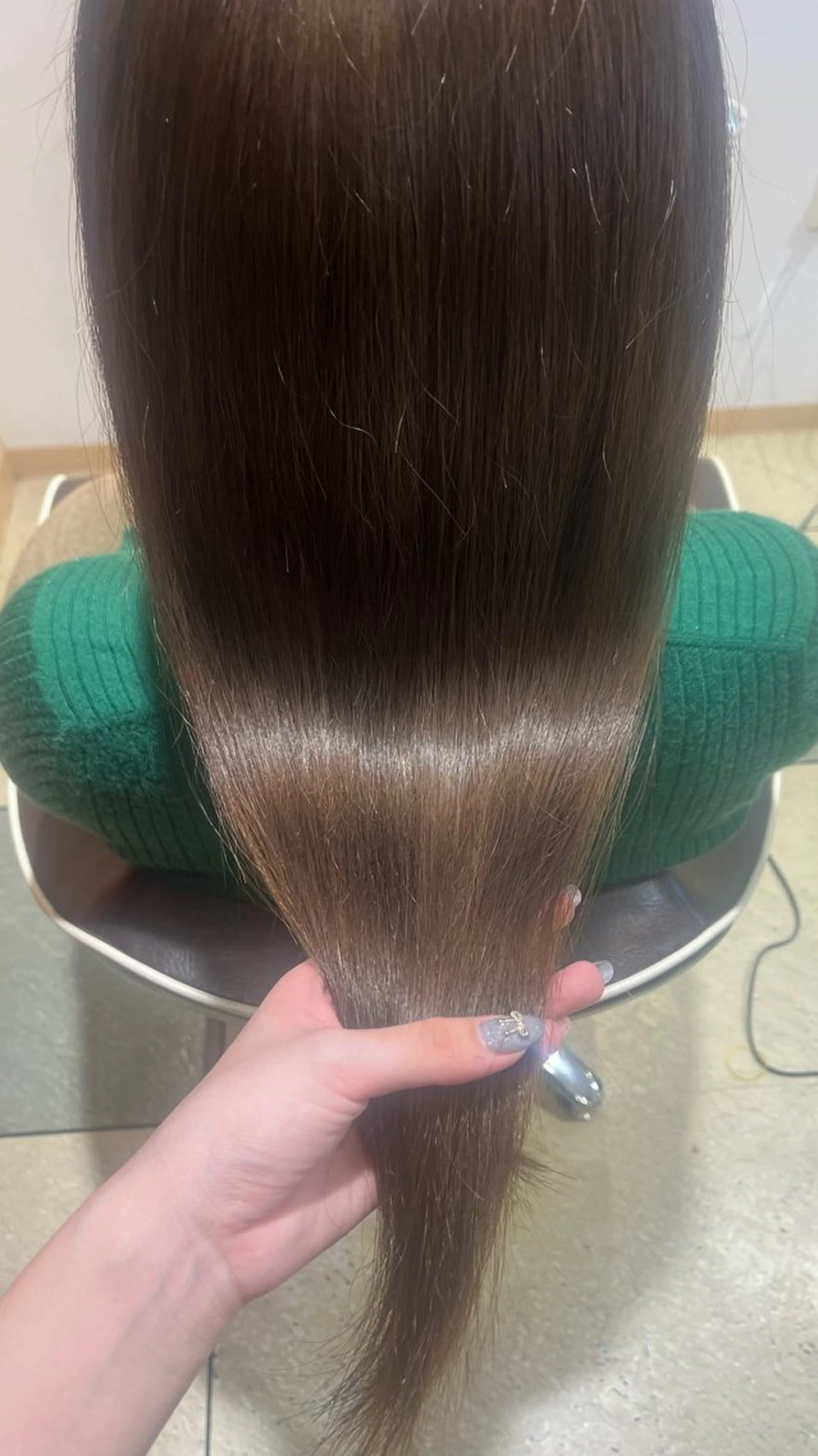 ロング カラー ヘアカラー ベージュカラー⌇﻿ くびれヘア.𐙚心音のヘアスタイル