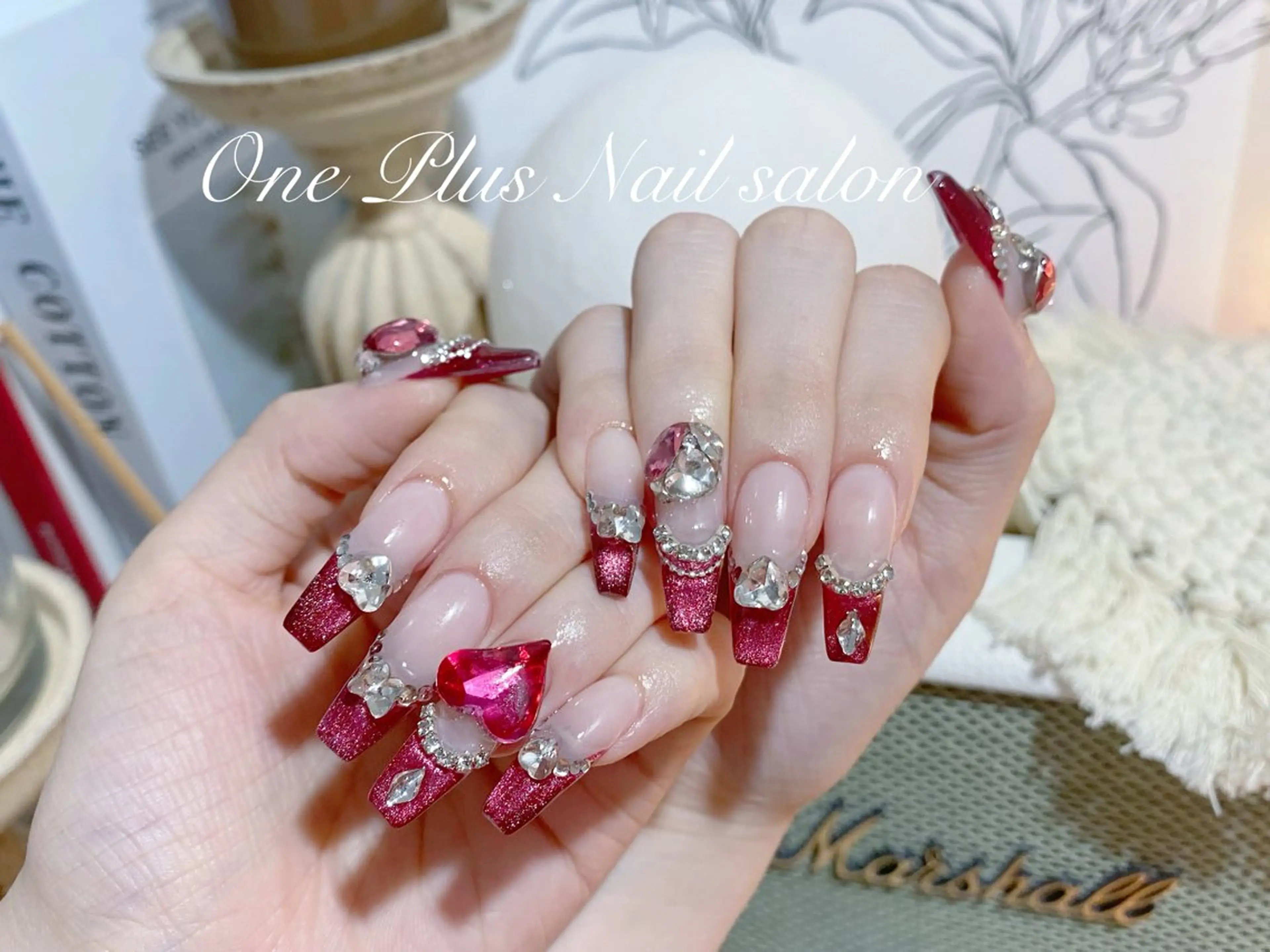 ネイル One Plus Nail Salonのネイルデザイン