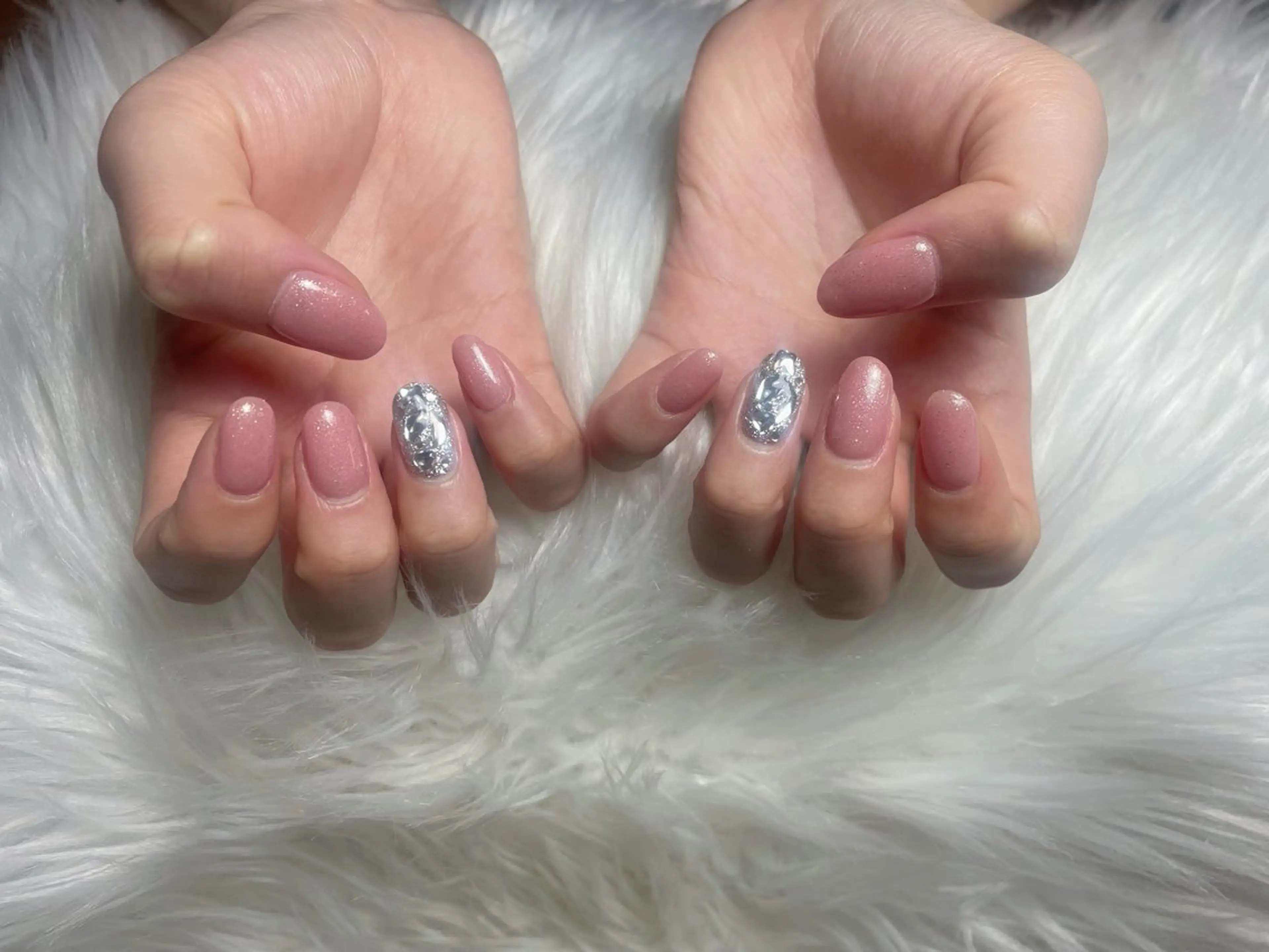 ネイル ハンドネイル Eclat登戸店 サリナのネイルデザイン