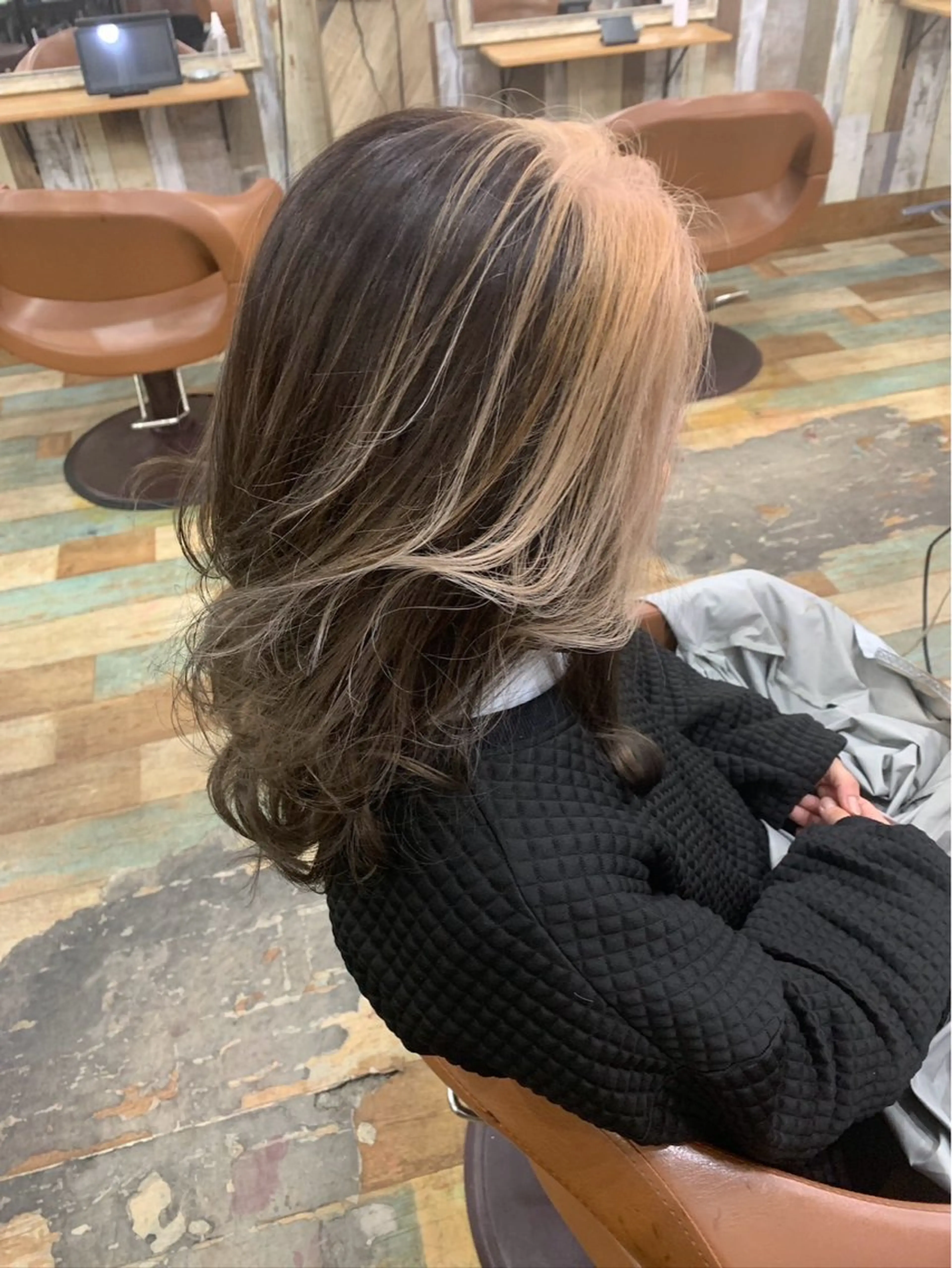 セミロング カラー Hair's RooMのヘアスタイル