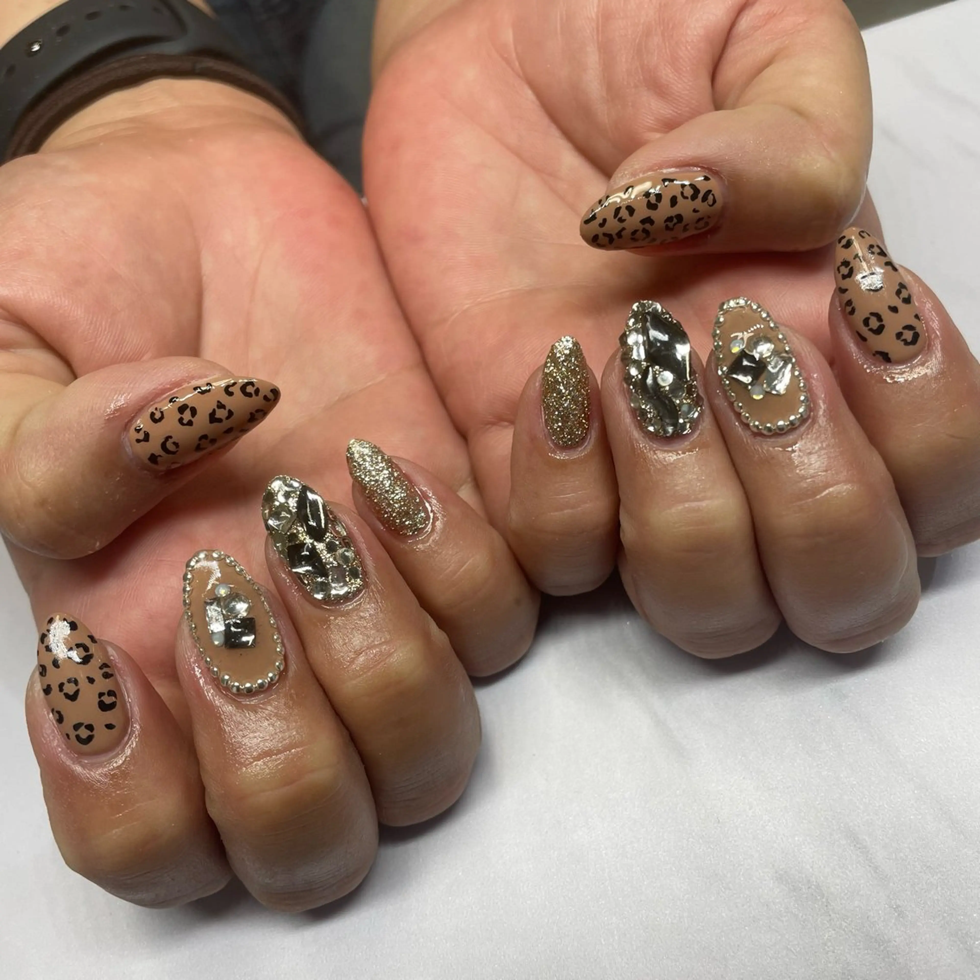 ネイル ハンドネイル Ada立川店🫧宮田 美桜のネイルデザイン