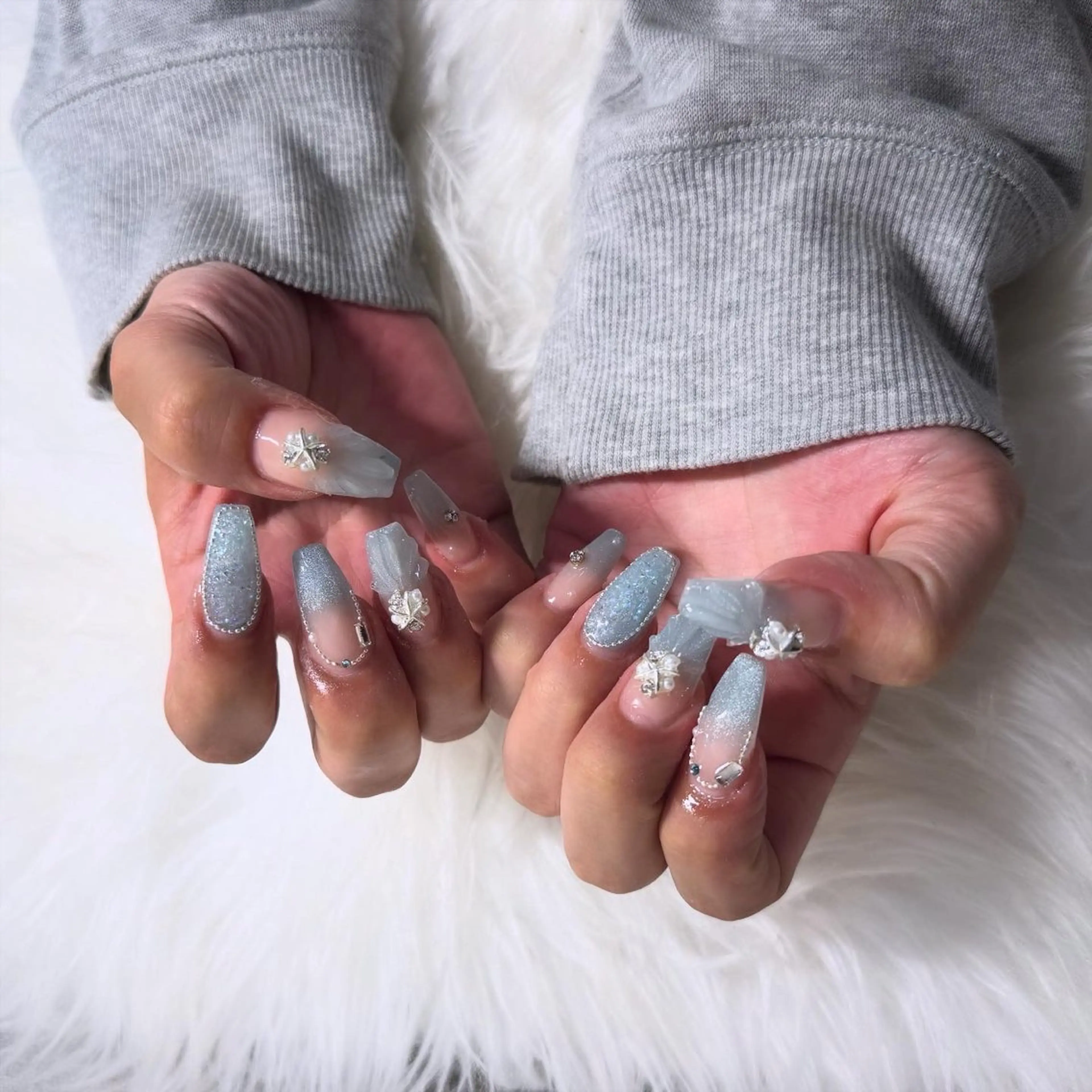 ロング ハンドネイル mao .のネイルデザイン