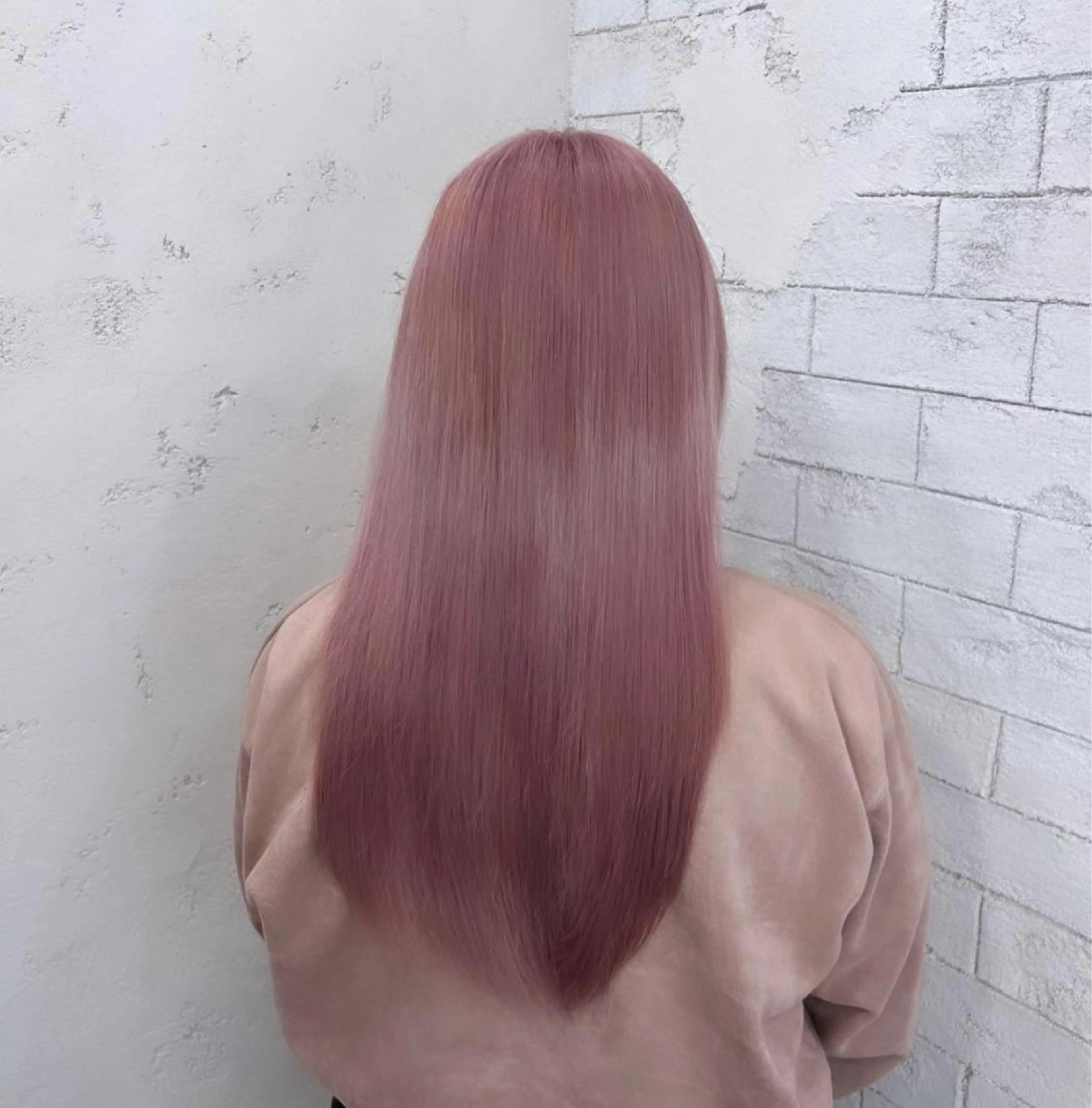 ロング ヘアカラー ブリーチカラー 🤎〰️Yuunaのヘアスタイル