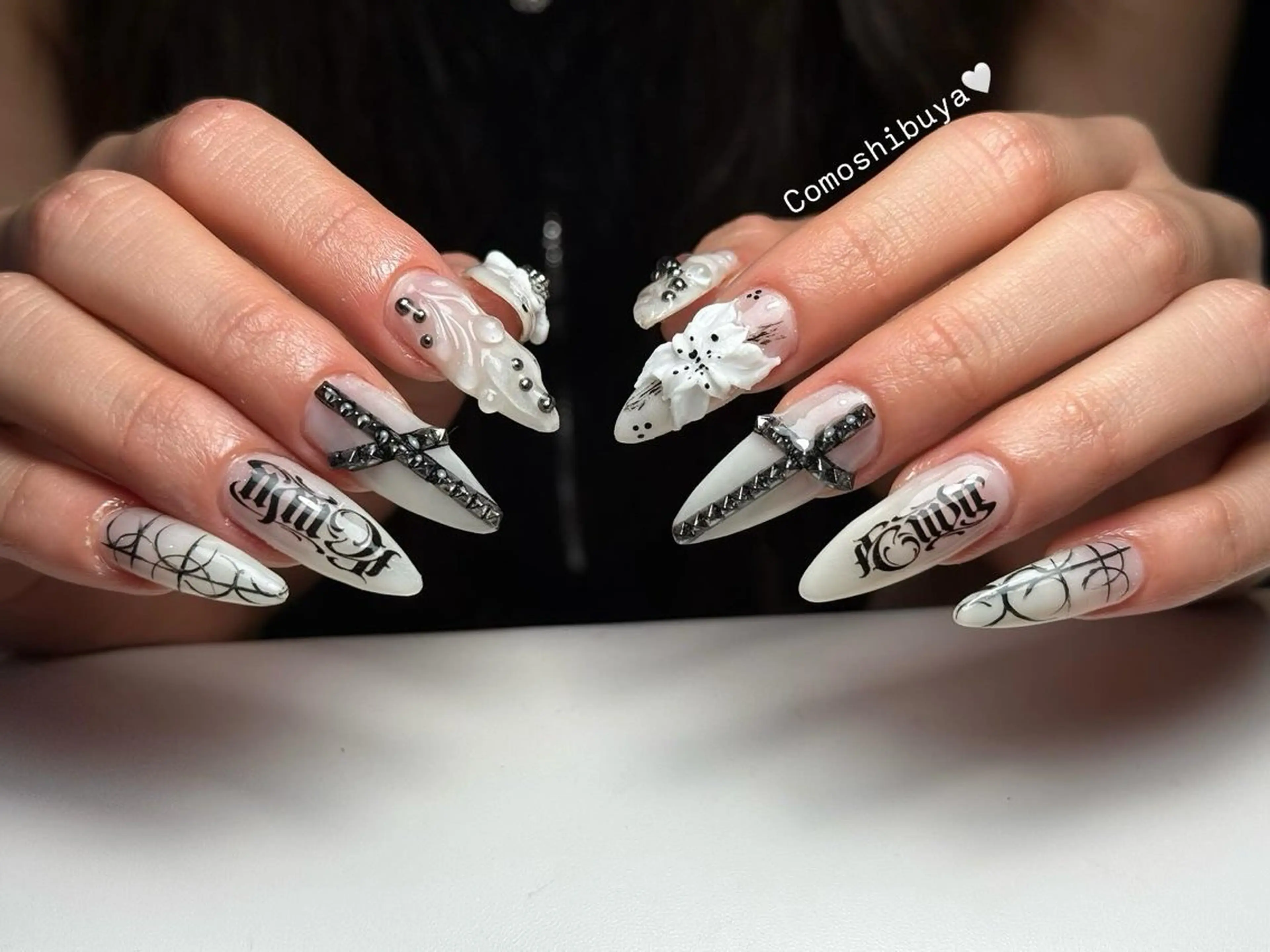 ネイル 韓国ネイル シンプルネイル ワンホンネイル ハンドネイル CoMo Nail Studio所属・CoMo Nailのネイルデザイン