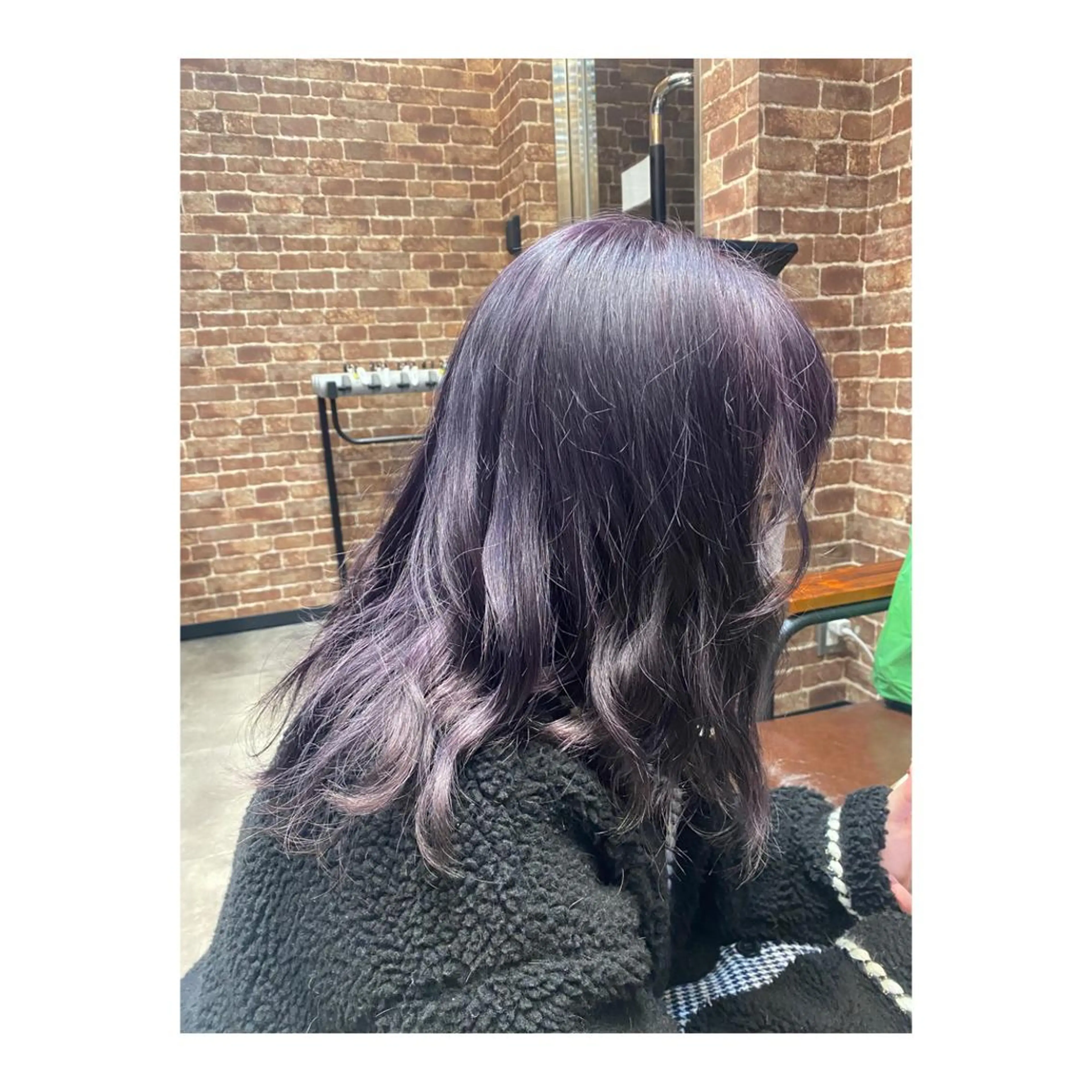 セミロング カラー ヘアアレンジ ラベンダーカラー 花見 亜沙美のヘアスタイル